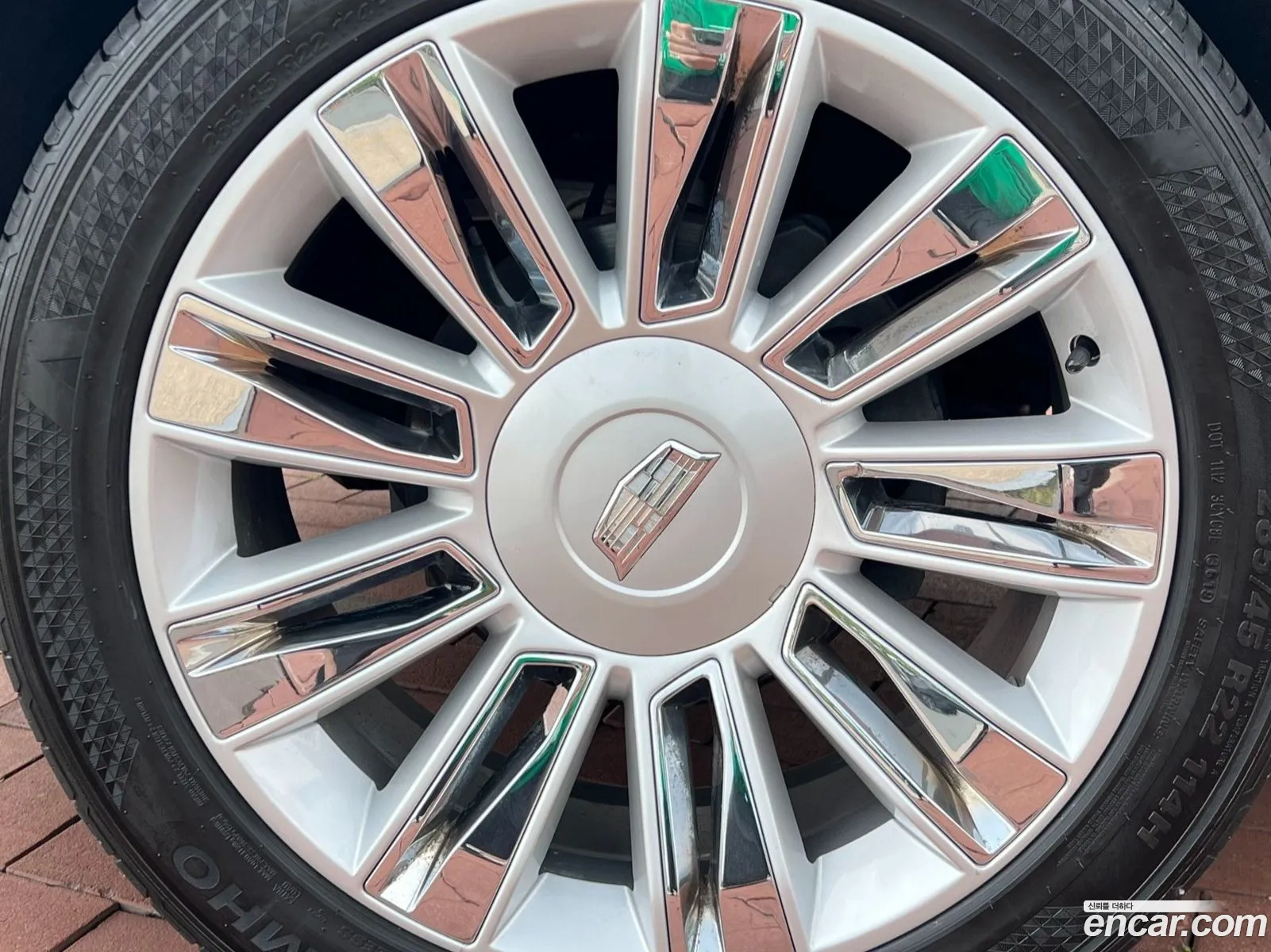 Cadillac Escalade Iv 62 Esv 2015 - фотография 14524126