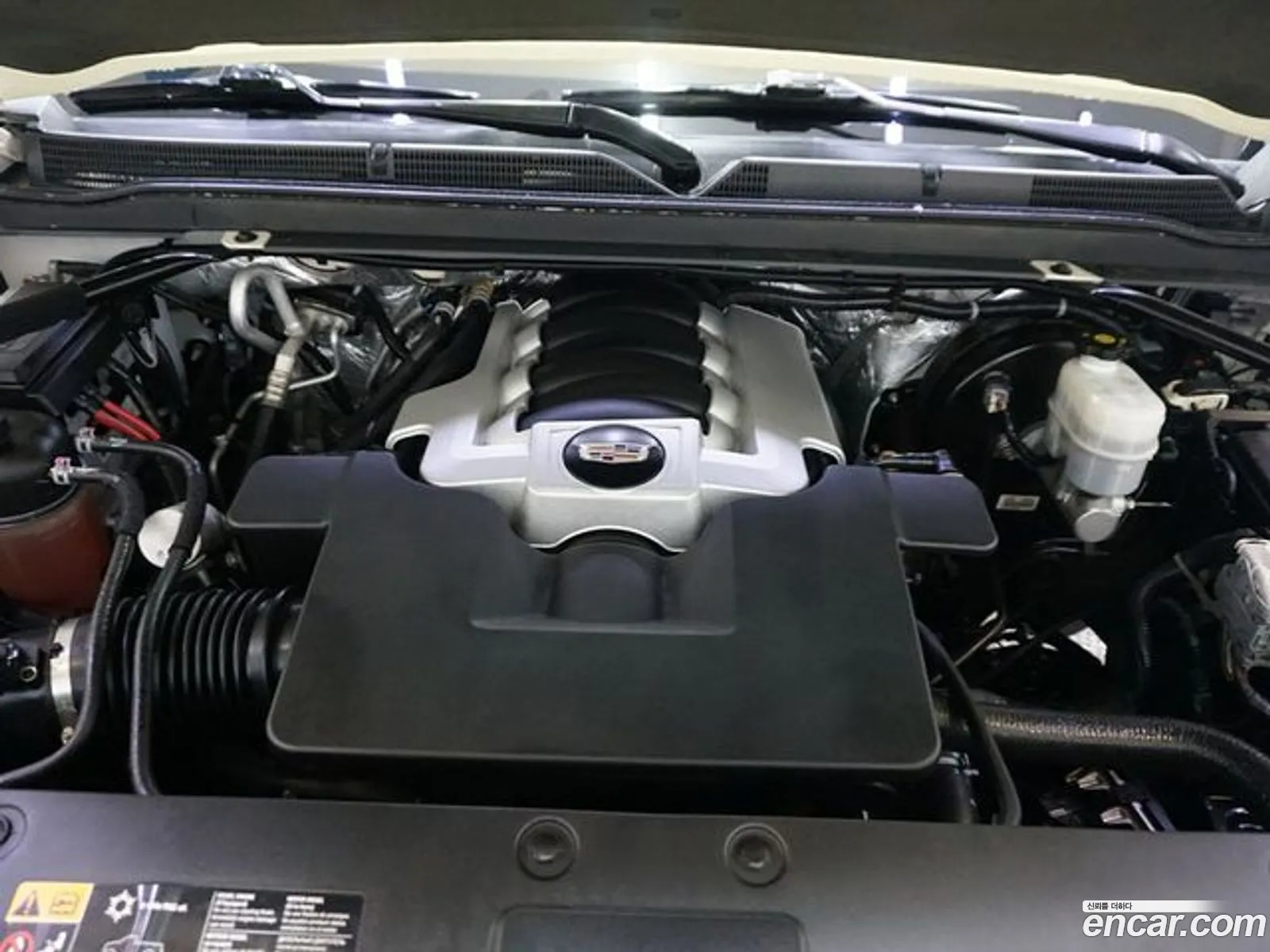 Cadillac Escalade Iv 62 Esv 2015 - фотография 14524127