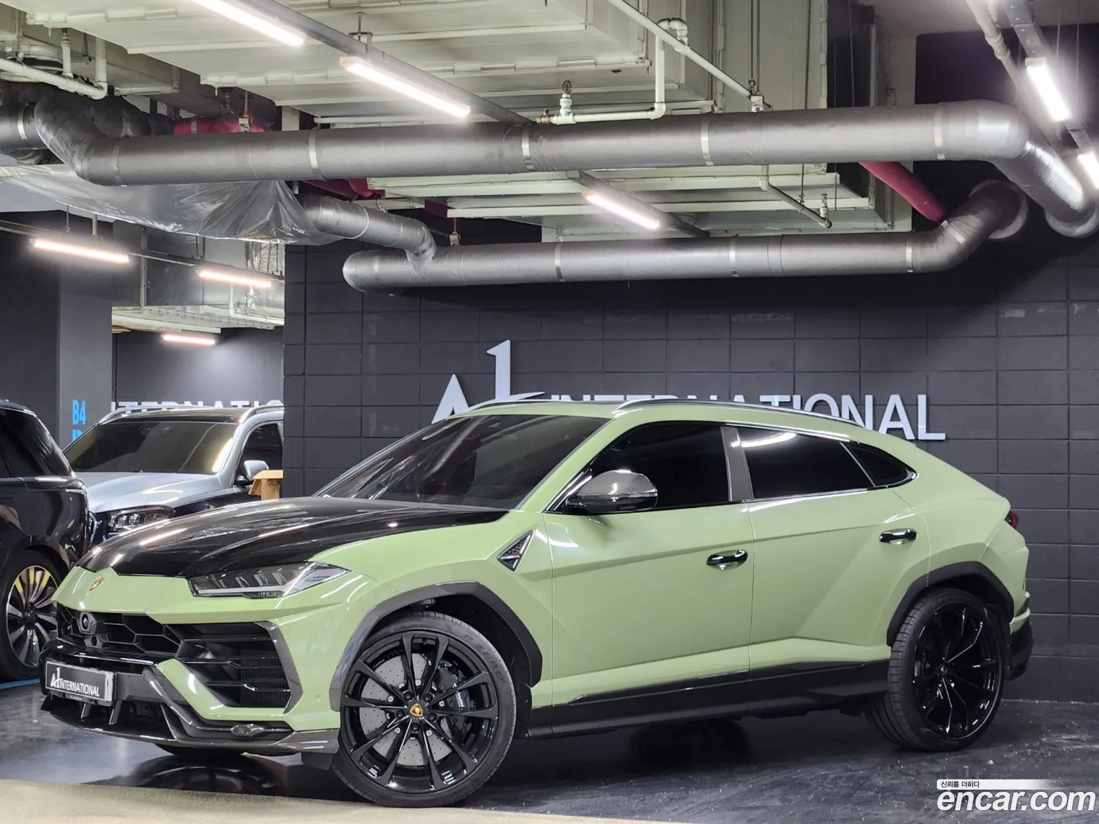 Lamborghini Urus I 40V8 2022 - фотография 3730468
