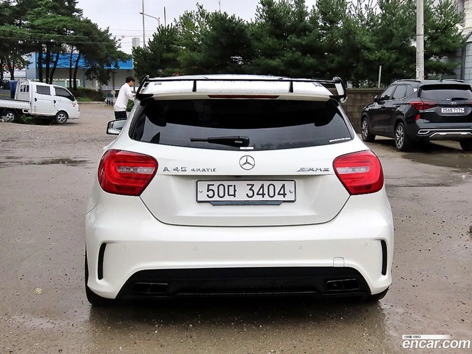 Benz A-Class W176 A45 Amg 4Matic - фотография 12707633