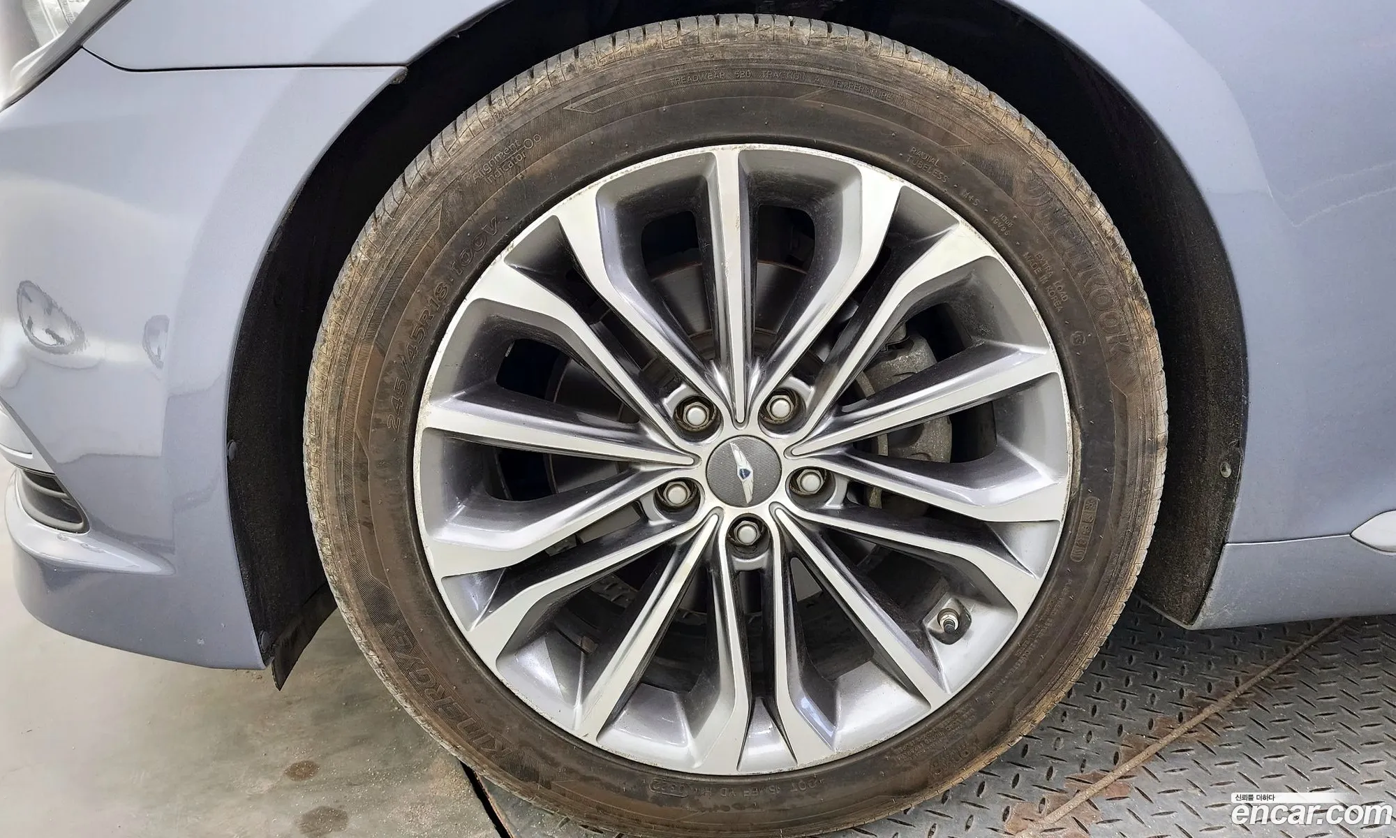 Hyundai Genesis G330 Premium 2014 - фотография 11790336