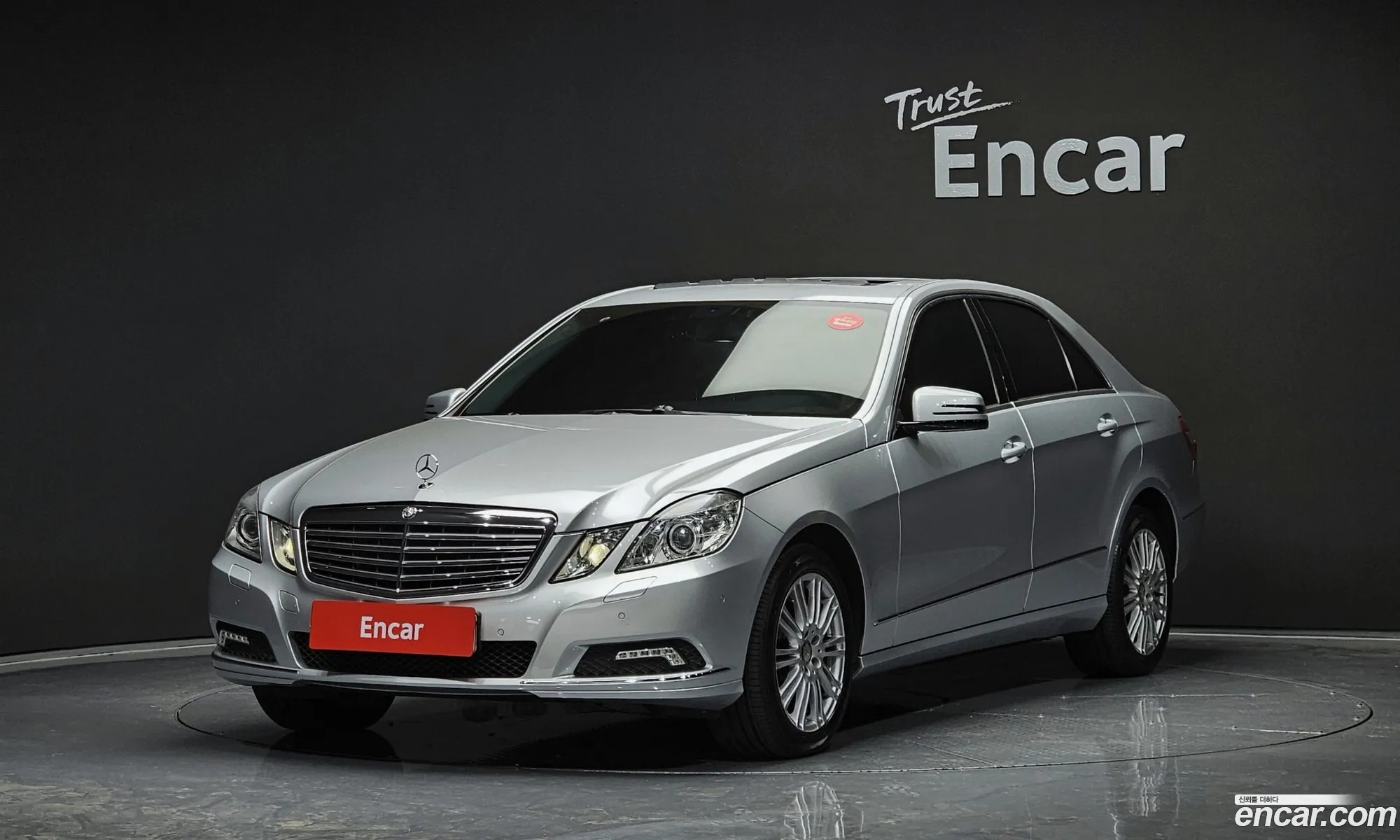 Mercedes E-Class W212 E300 Elegance - фотография 12110729