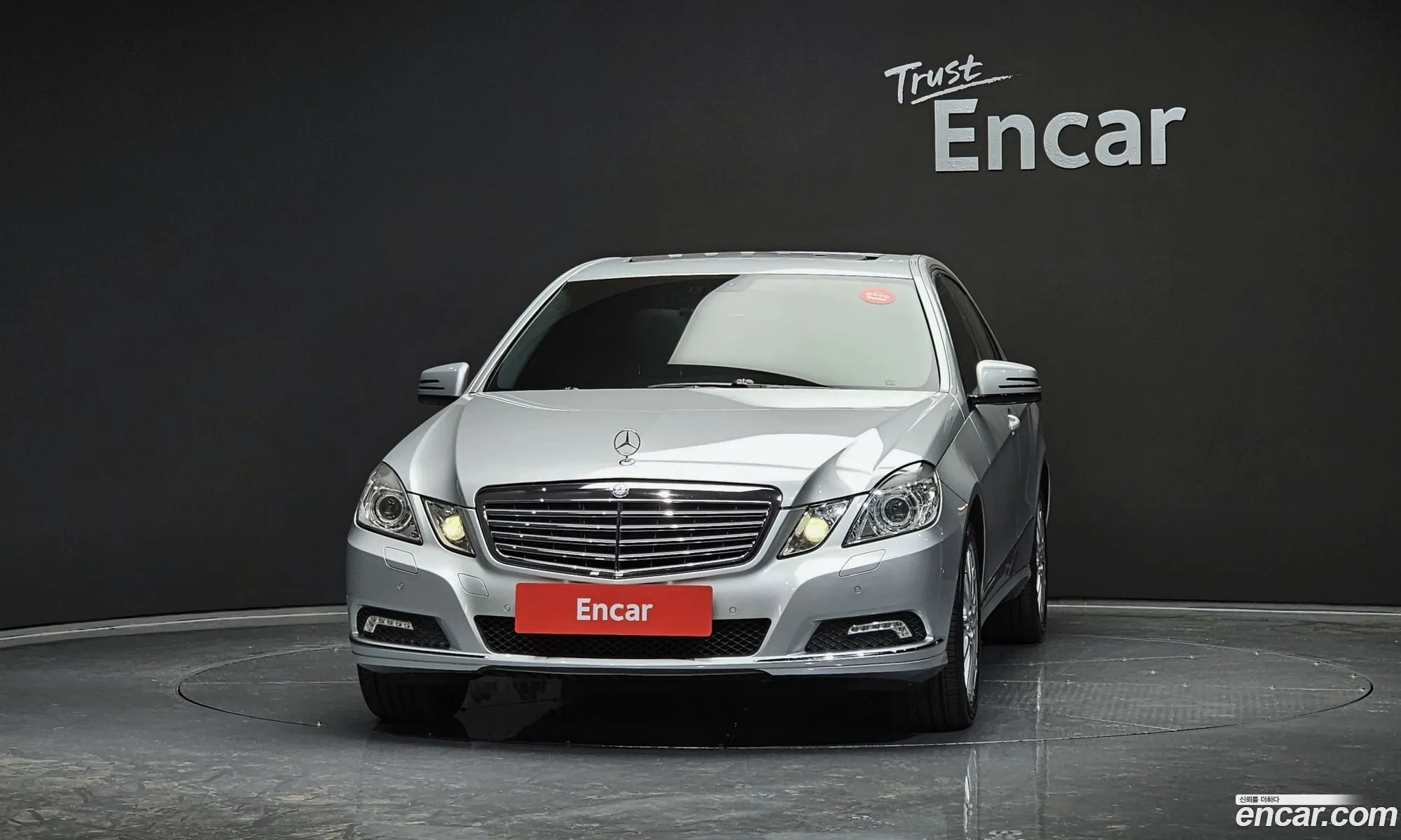 Mercedes E-Class W212 E300 Elegance - фотография 12110731
