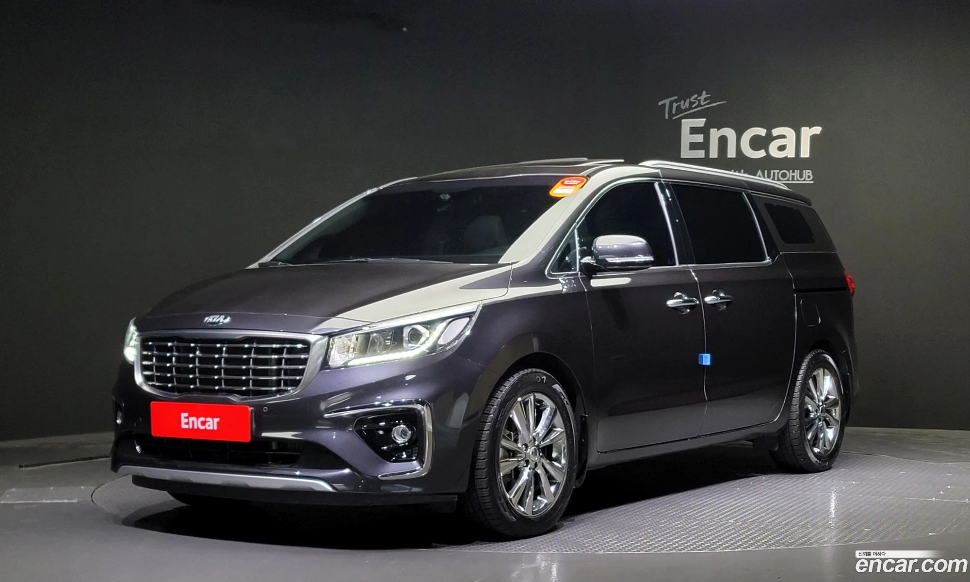 Kia Carnival Iii 9-Seater Prestige 2019 - фотография 11296876