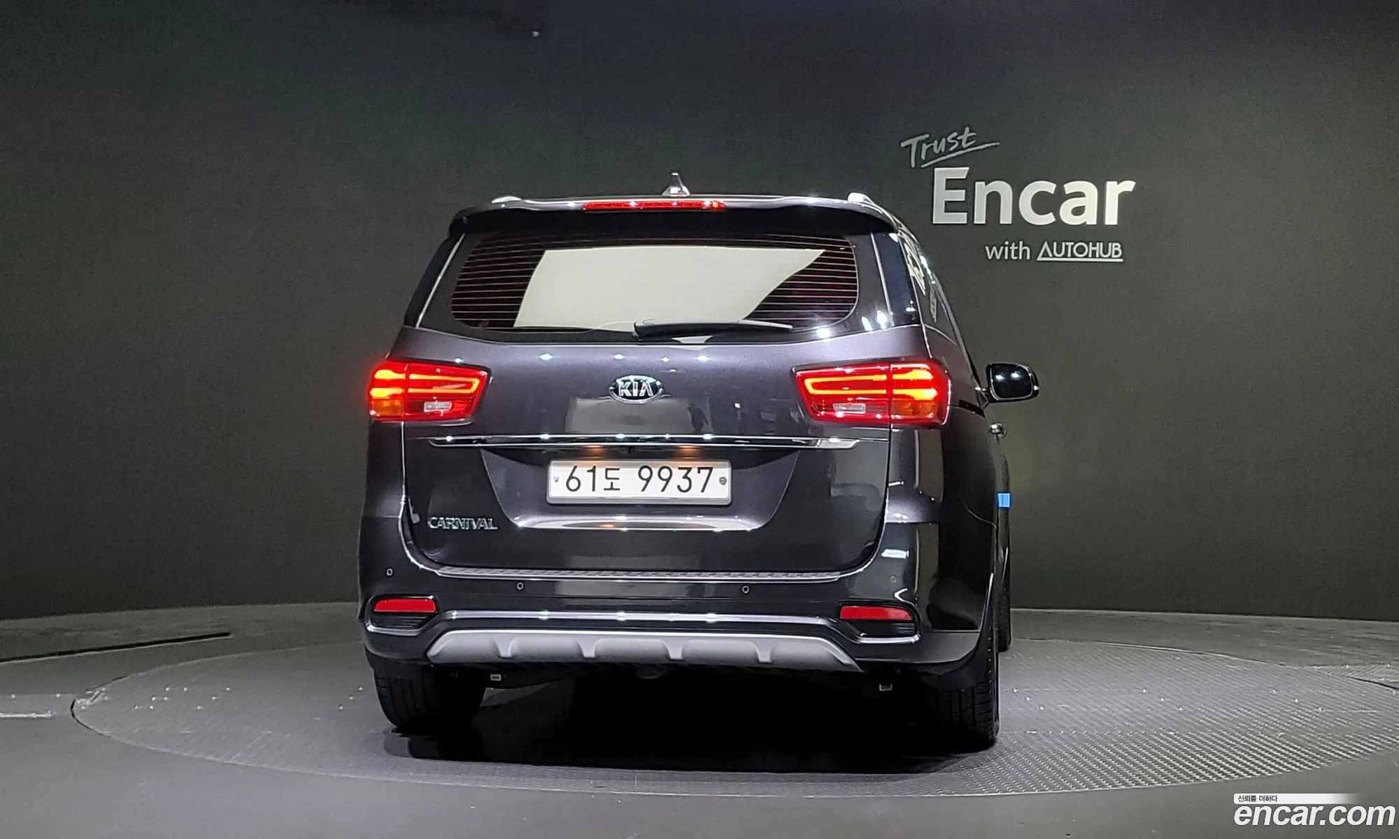 Kia Carnival Iii 9-Seater Prestige 2019 - фотография 11296879