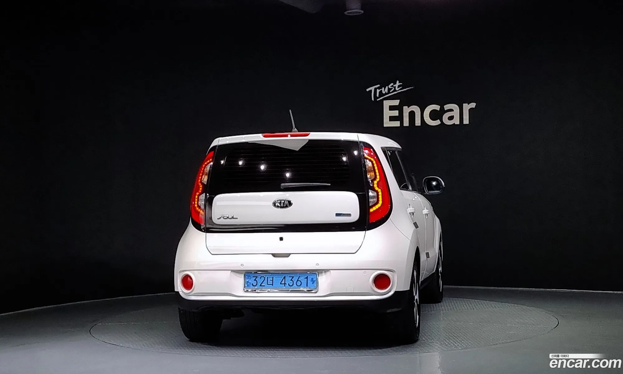 Kia Soul Ii Ev 2018 - фотография 11302419