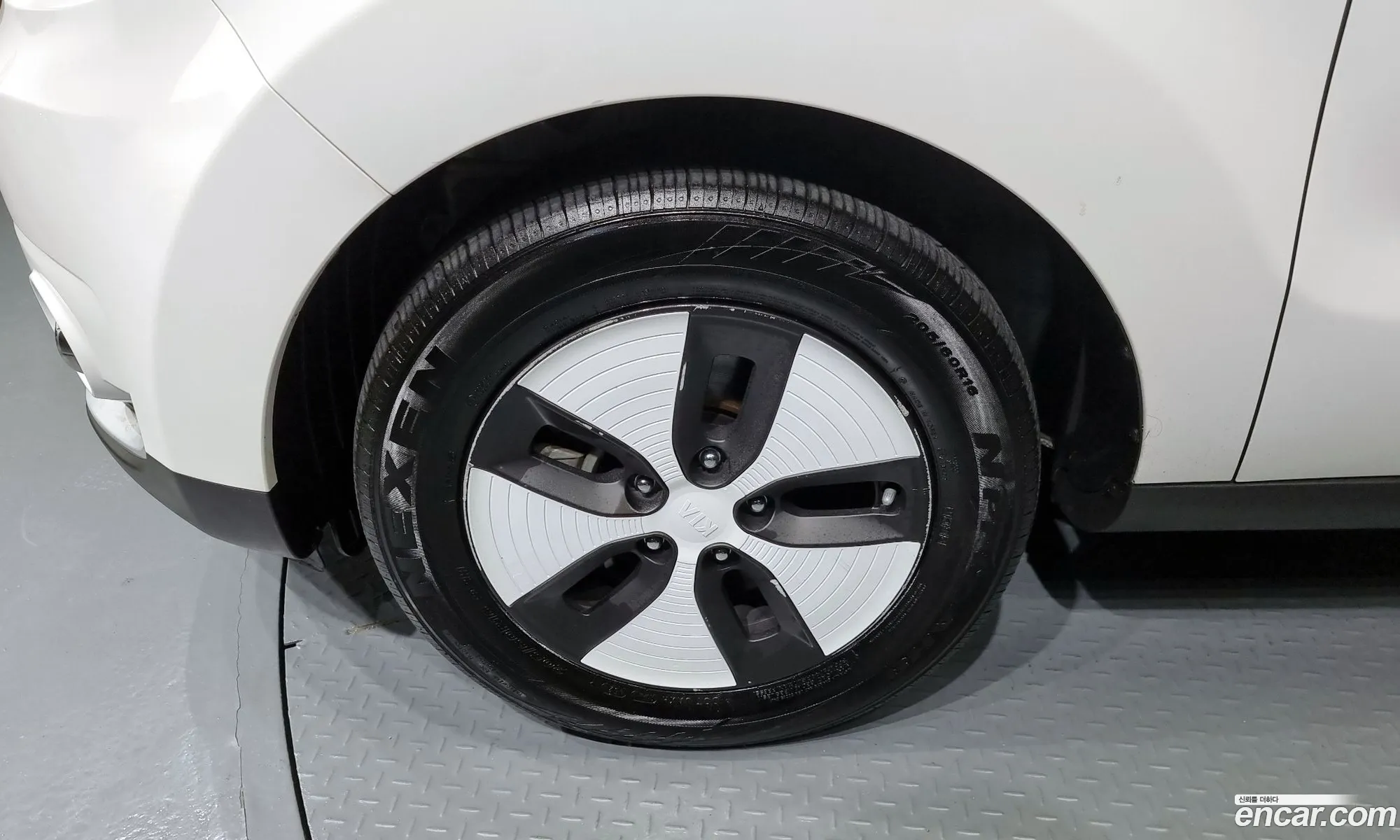 Kia Soul Ii Ev 2018 - фотография 11302420