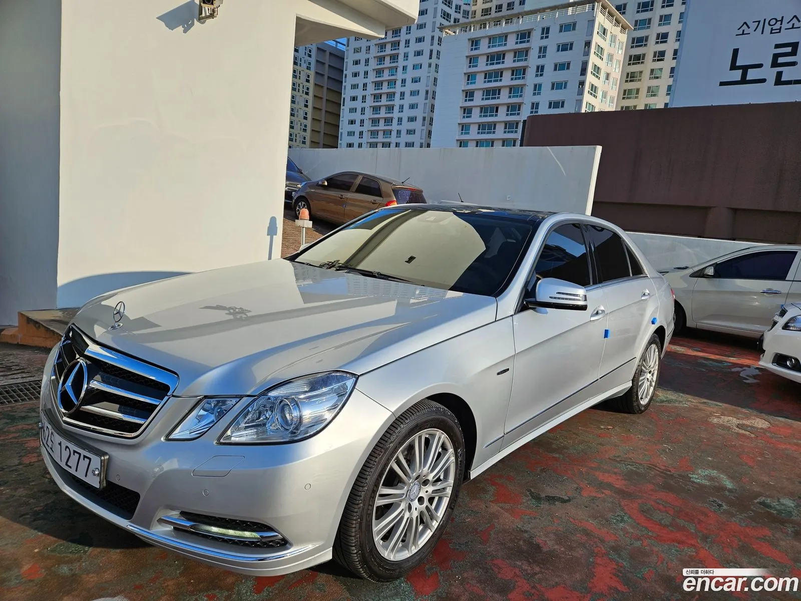 Mercedes E-Class W212 E300 Elegance - фотография 12656269