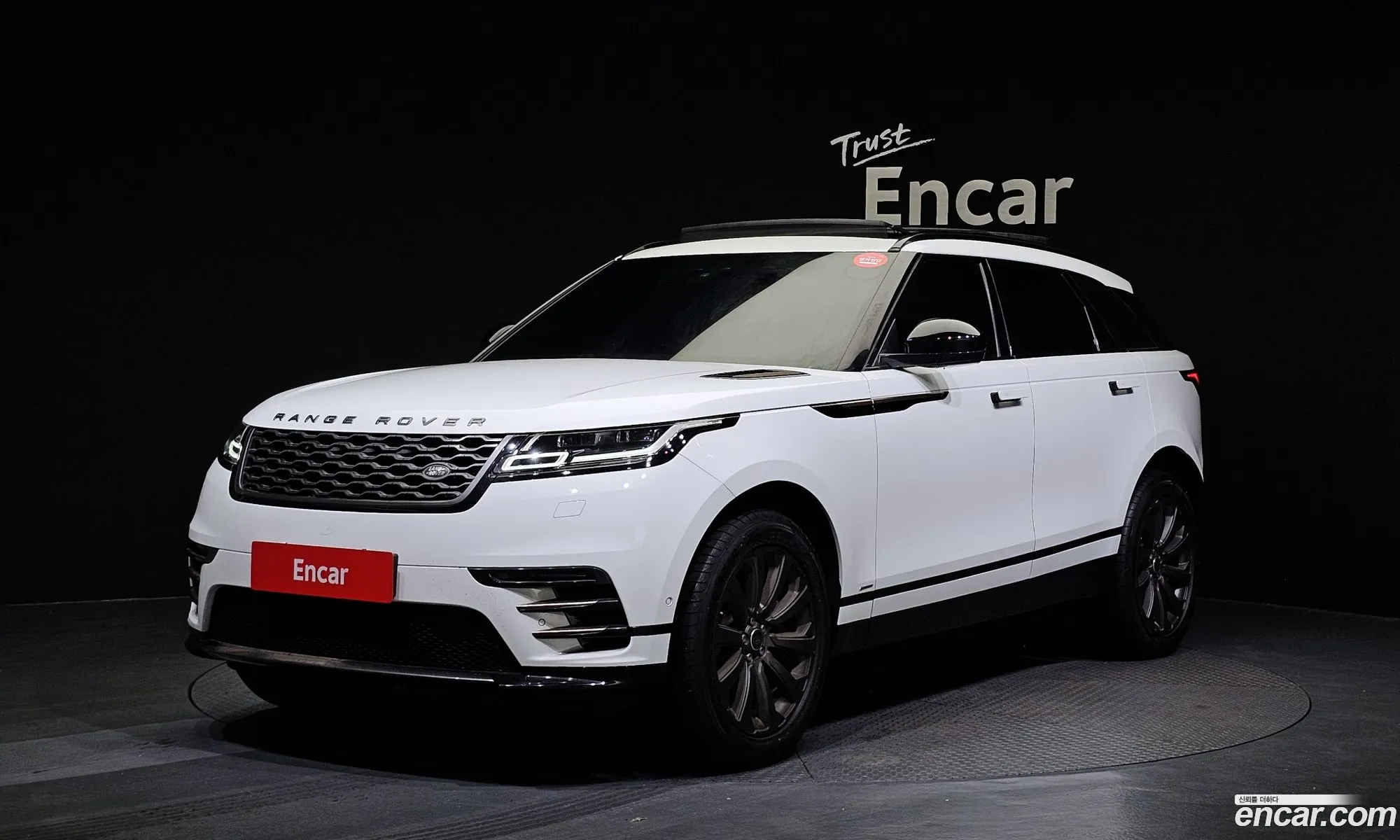 Land Rover Range Rover Velar I 20 D240 R-Dynamic Se 2019 - фотография 7391350