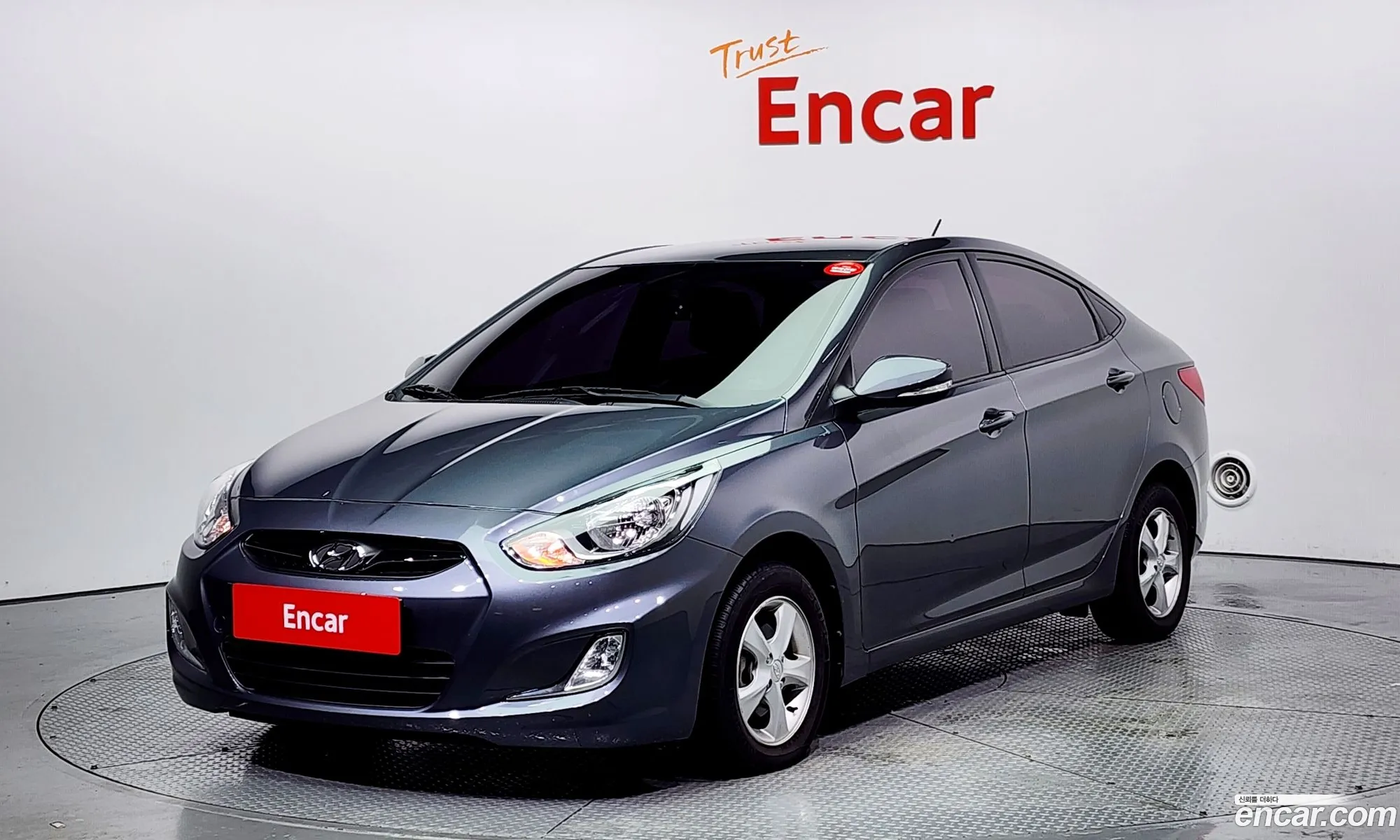 Hyundai Accent 14 Vvt Premier 2012 - фотография 16009045
