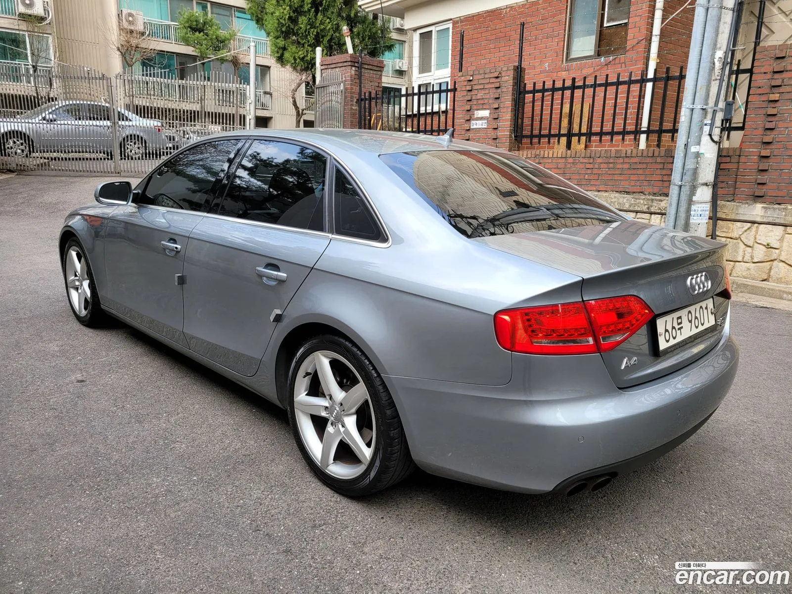 Audi A4 Iv B8 20 Tfsi Quattro Dynamic 2010 - фотография 5038531