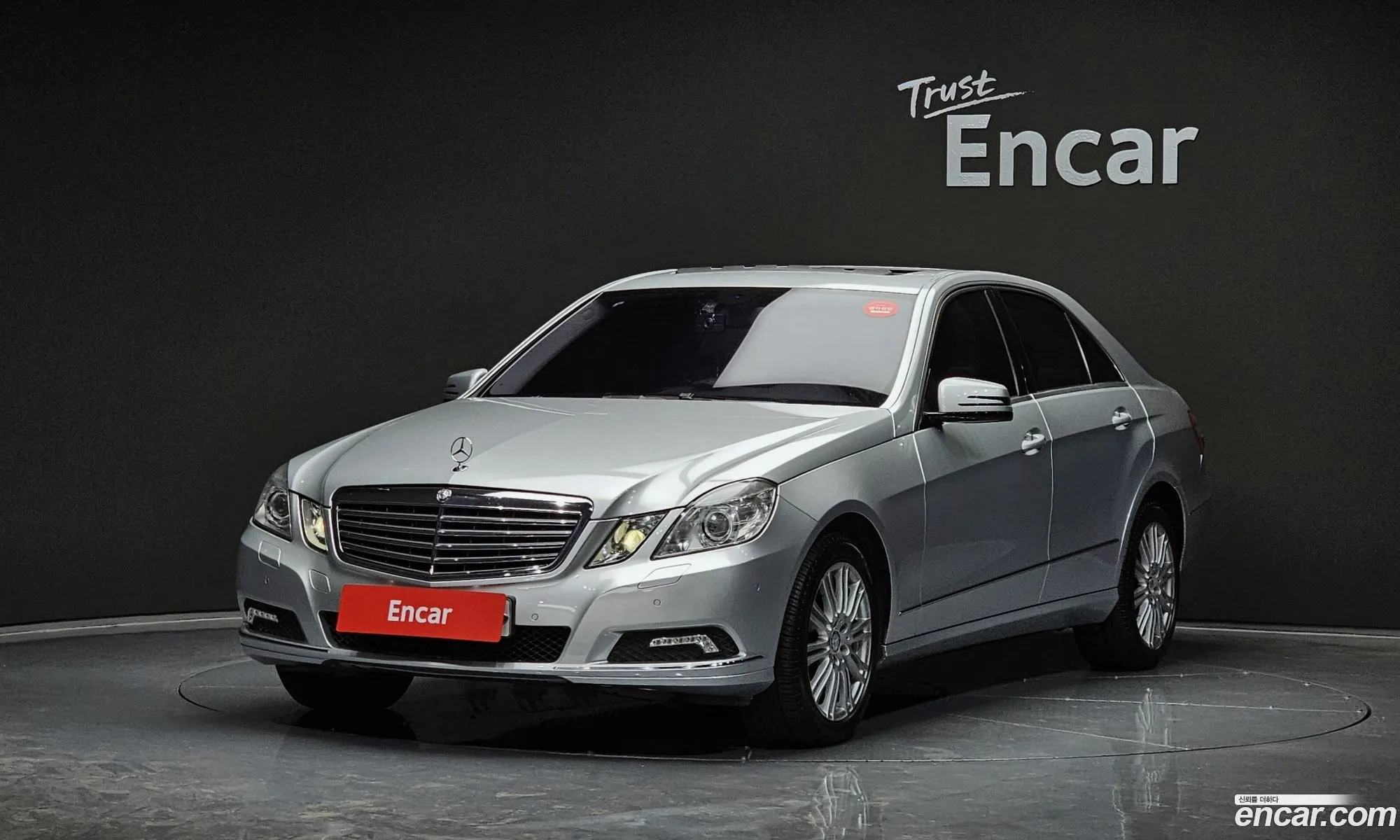 Mercedes E-Class W212 E300 Elegance - фотография 12406179