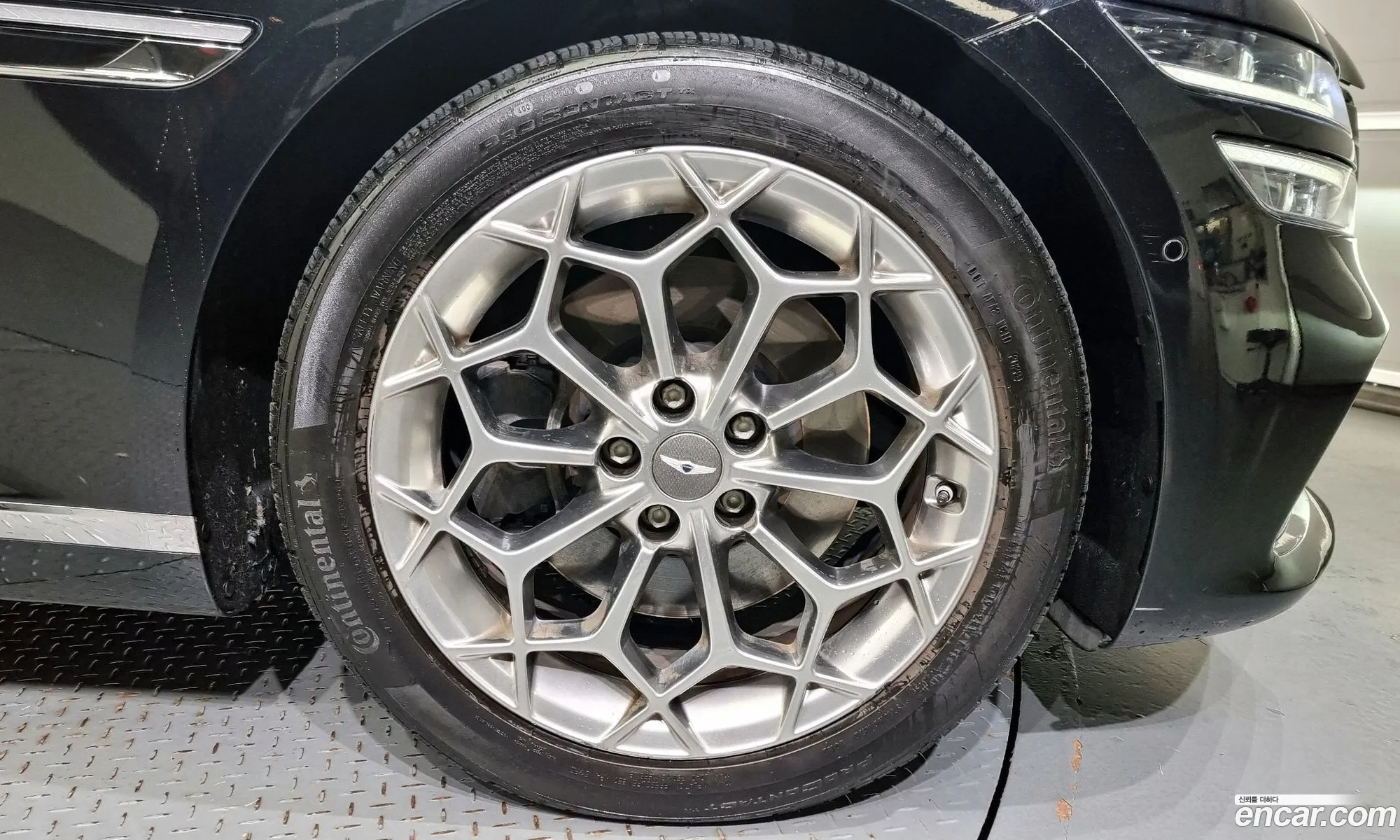 Genesis G80 Gasoline 25 Turbo Awd 2021 - фотография 11828927