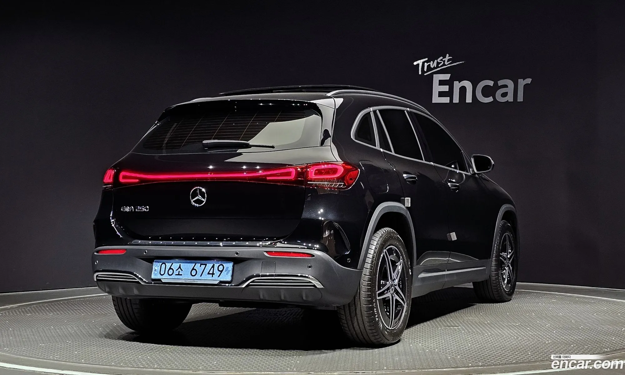 Mercedes-Benz Eqa Eqa250 Amg Line 2023 - фотография 12580092