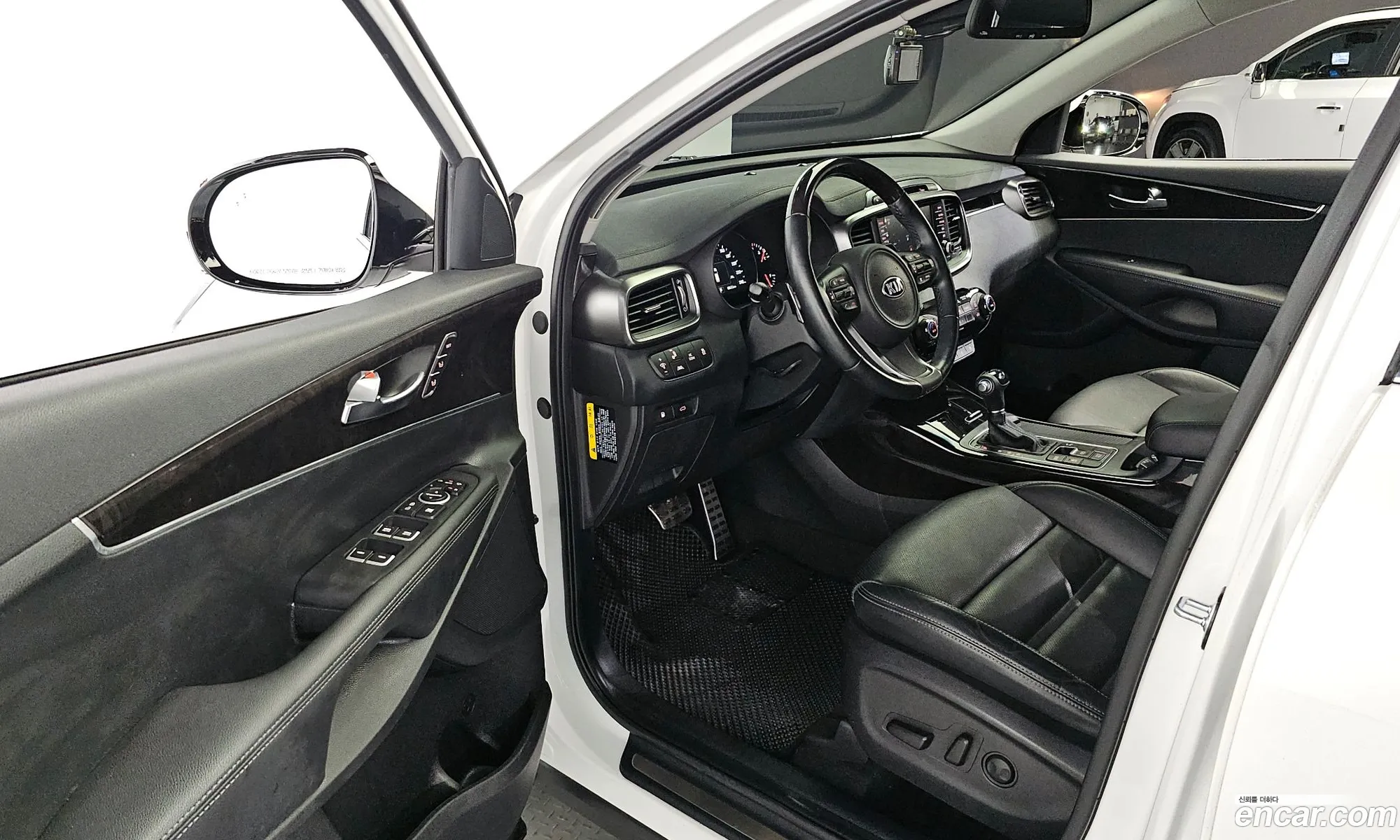 Korex Auto Trade - фотография 11228561