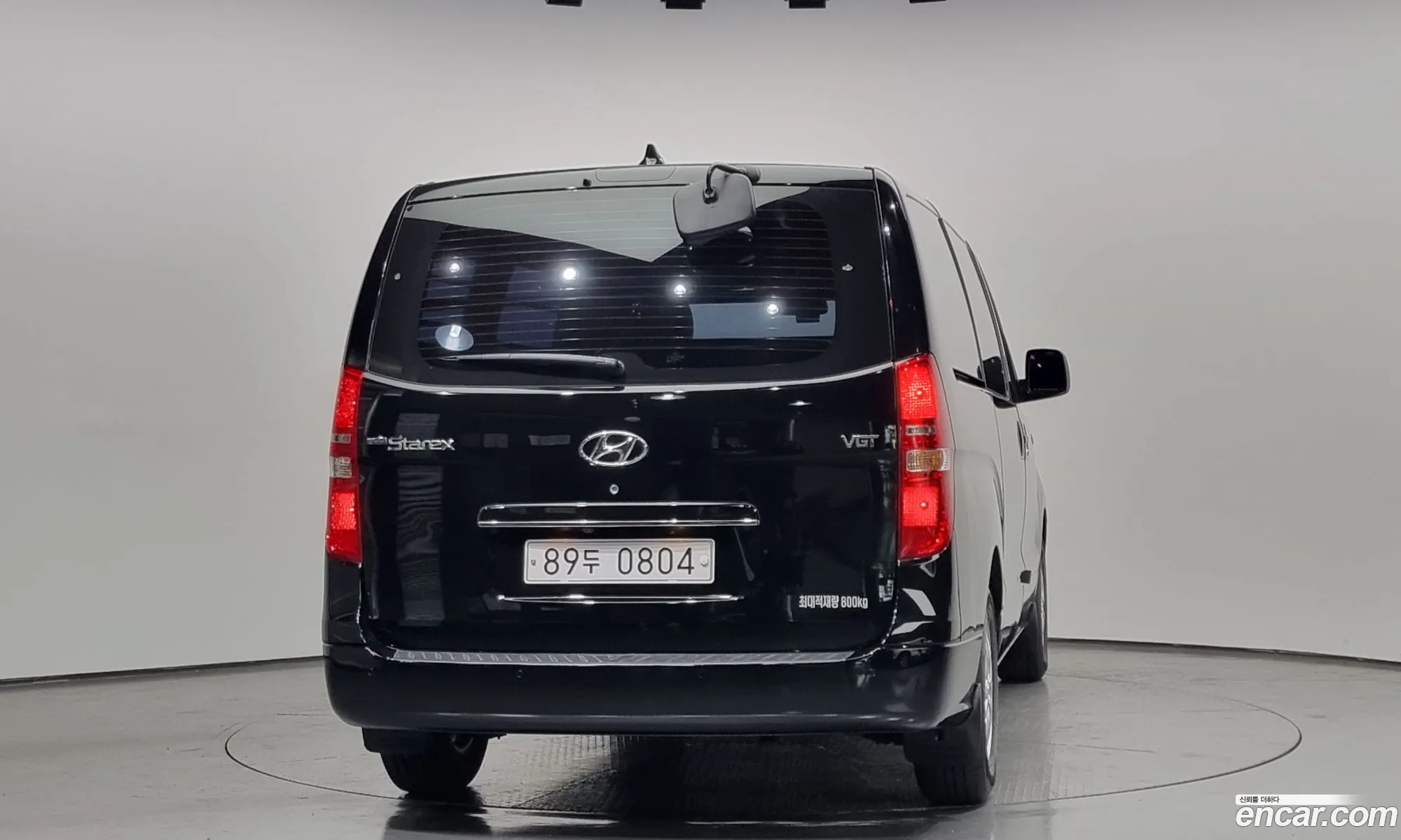 Hyundai Starex 3-Seater Van 2020 - фотография 13594407