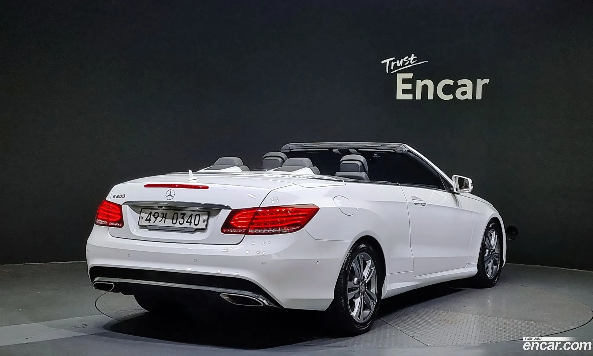 Mercedes-Benz E-Klasse E200 Cabriolet 2016 - фотография 16382698