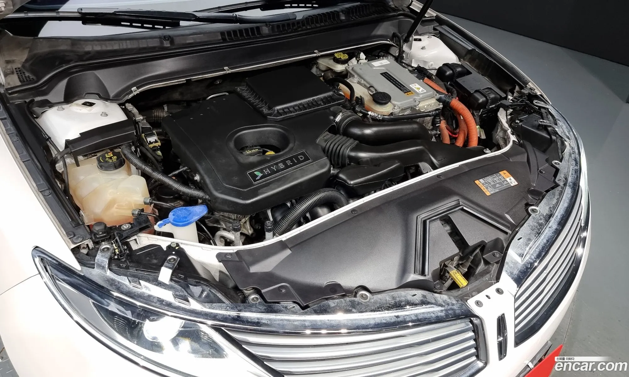 Lincoln Mkz Ii Hybrid 2014 - фотография 14455924