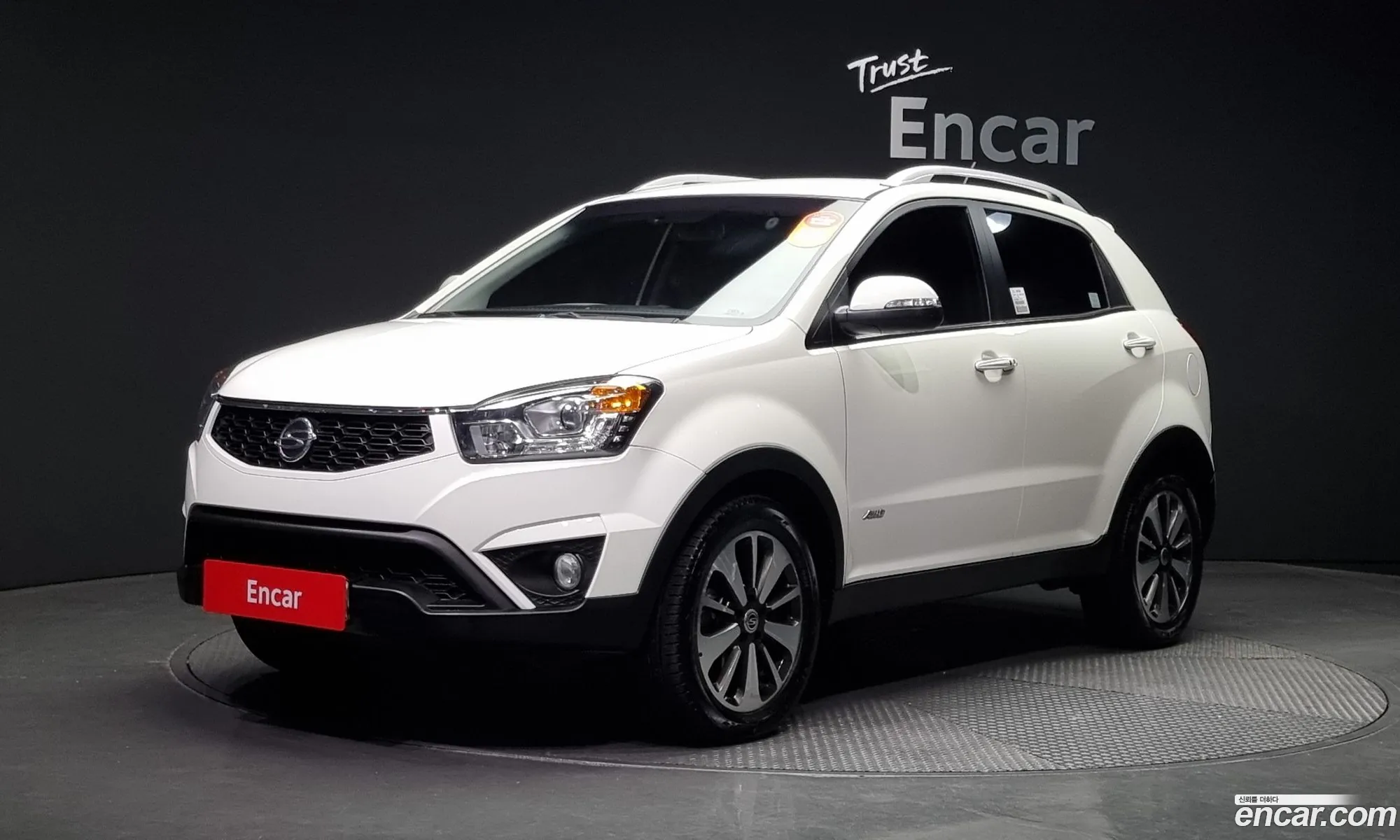 Kg Mobility Ssangyong New Korando C 20 Cvt 4Wd Top-Of-The-Line Model - фотография 8036871