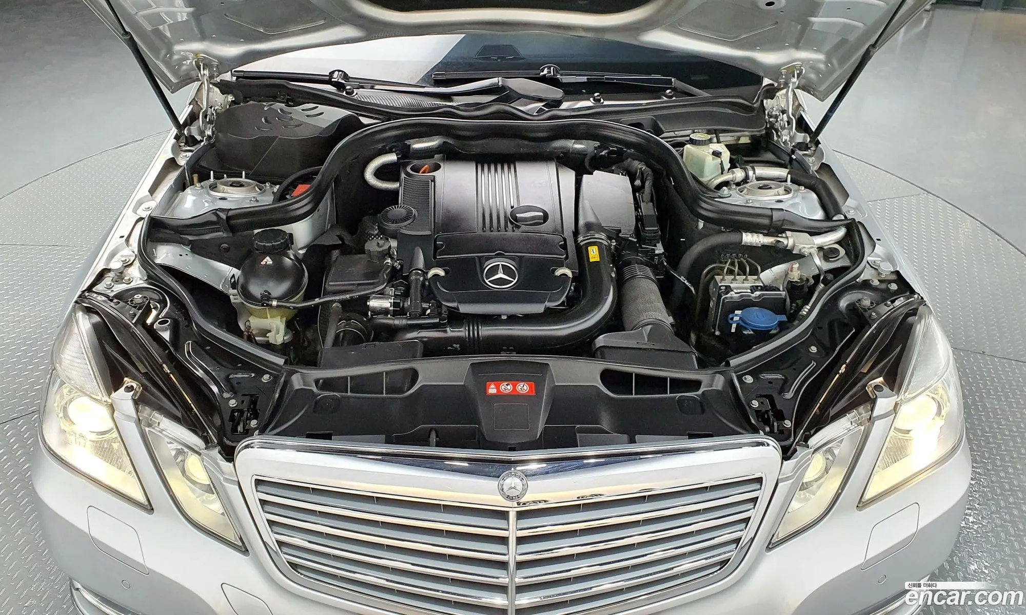 Mercedes-Benz E-Klasse Iv W212 S212 C207 E200 Cgi 2011 - фотография 14135193