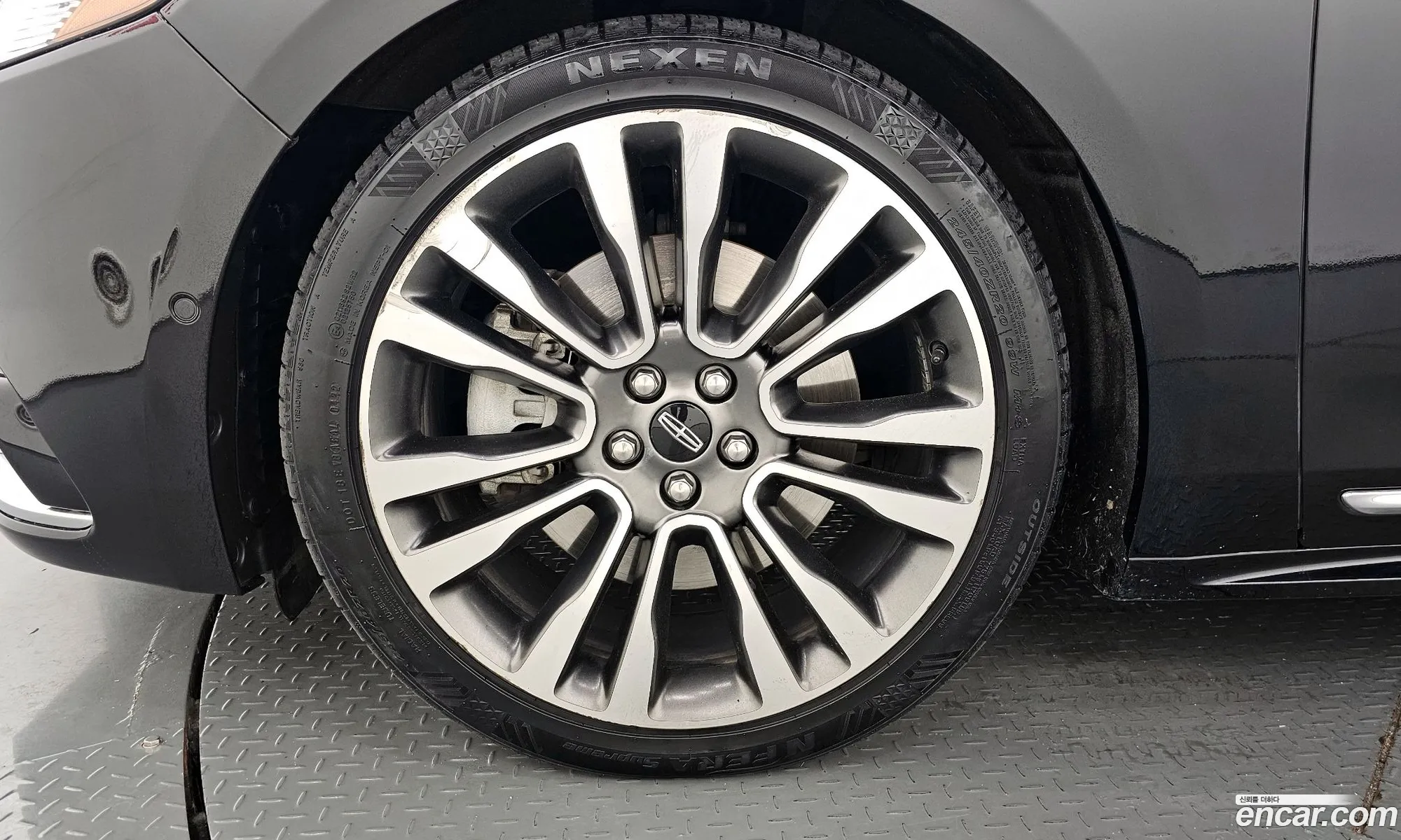Lincoln Continental X 30 Awd 2018 - фотография 3739547