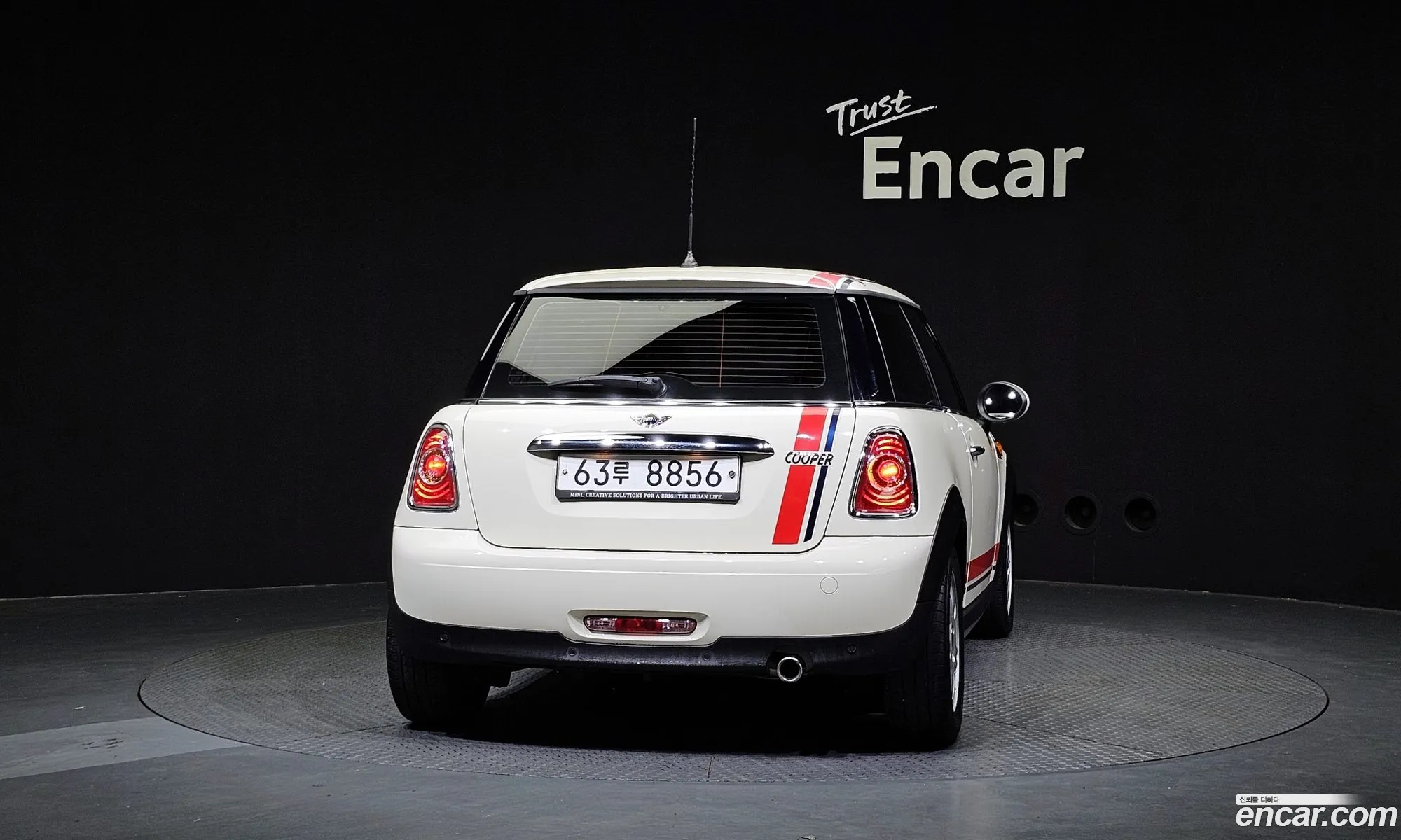 Mini Cooper Se 2011 - фотография 4177783