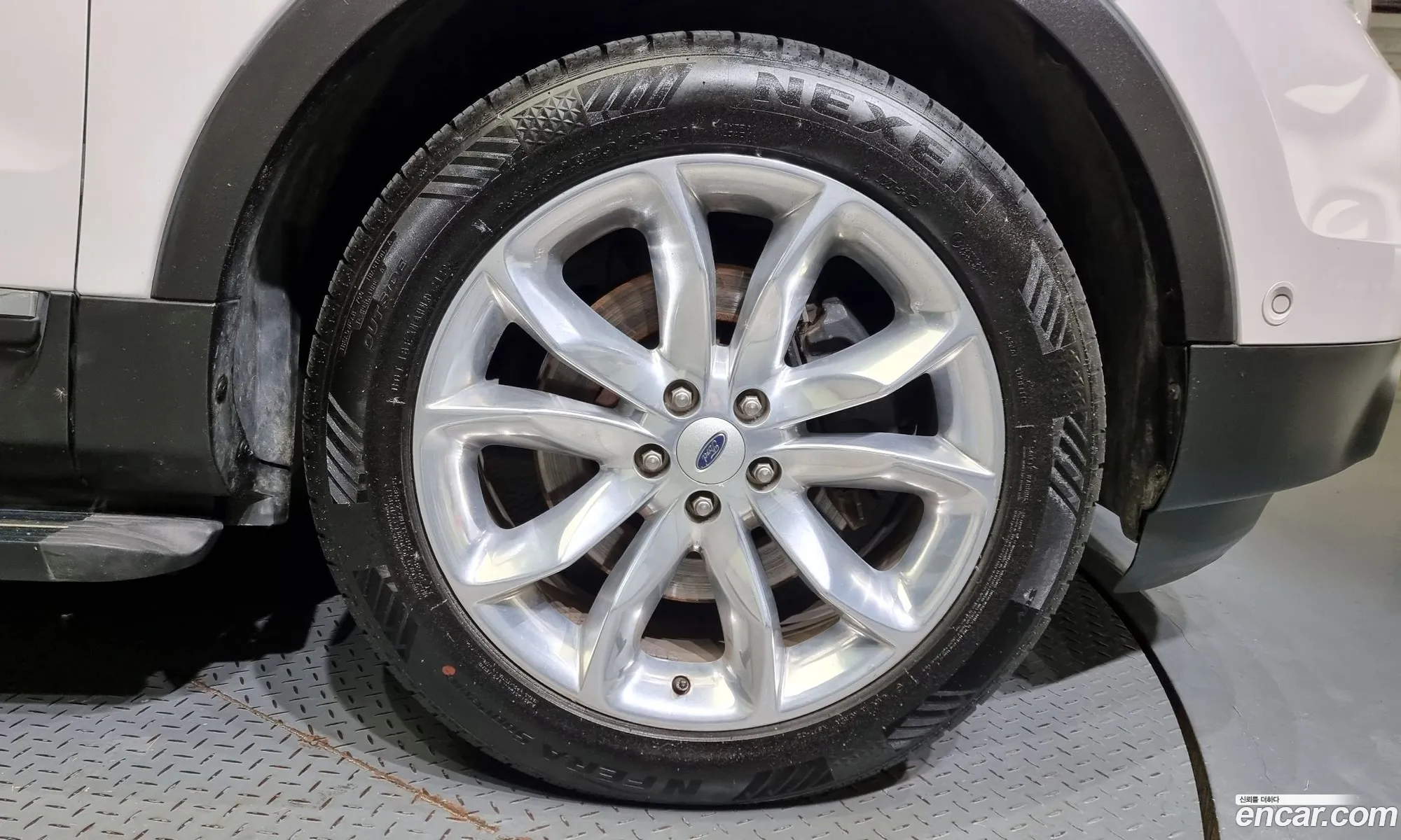 Ford Explorer V 35 Limited 4Wd 2015 - фотография 14501368