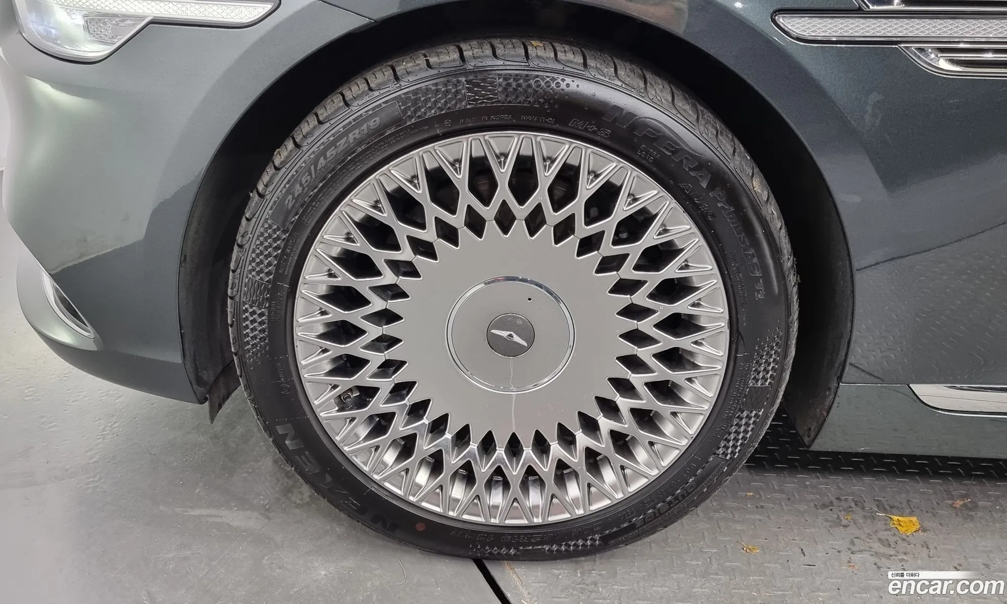 Genesis G90 I 50 Awd 2020 - фотография 48597