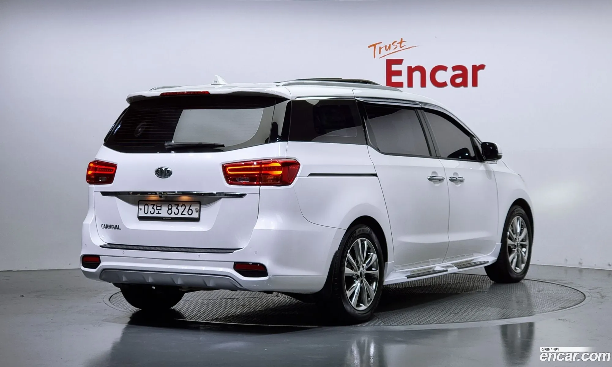 Kia Carnival Iii 9-Seater Noblesse 2019 - фотография 11052537