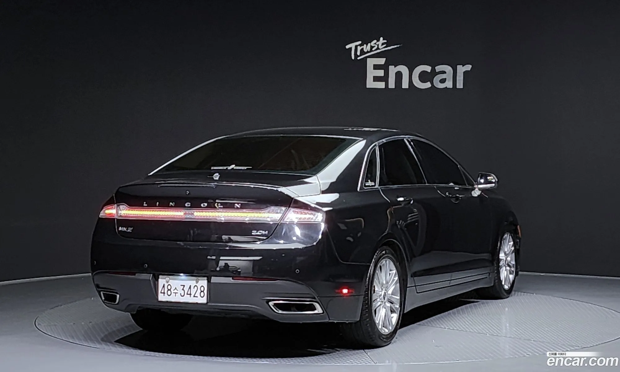 Lincoln Mkz Ii Hybrid 2015 - фотография 3739604