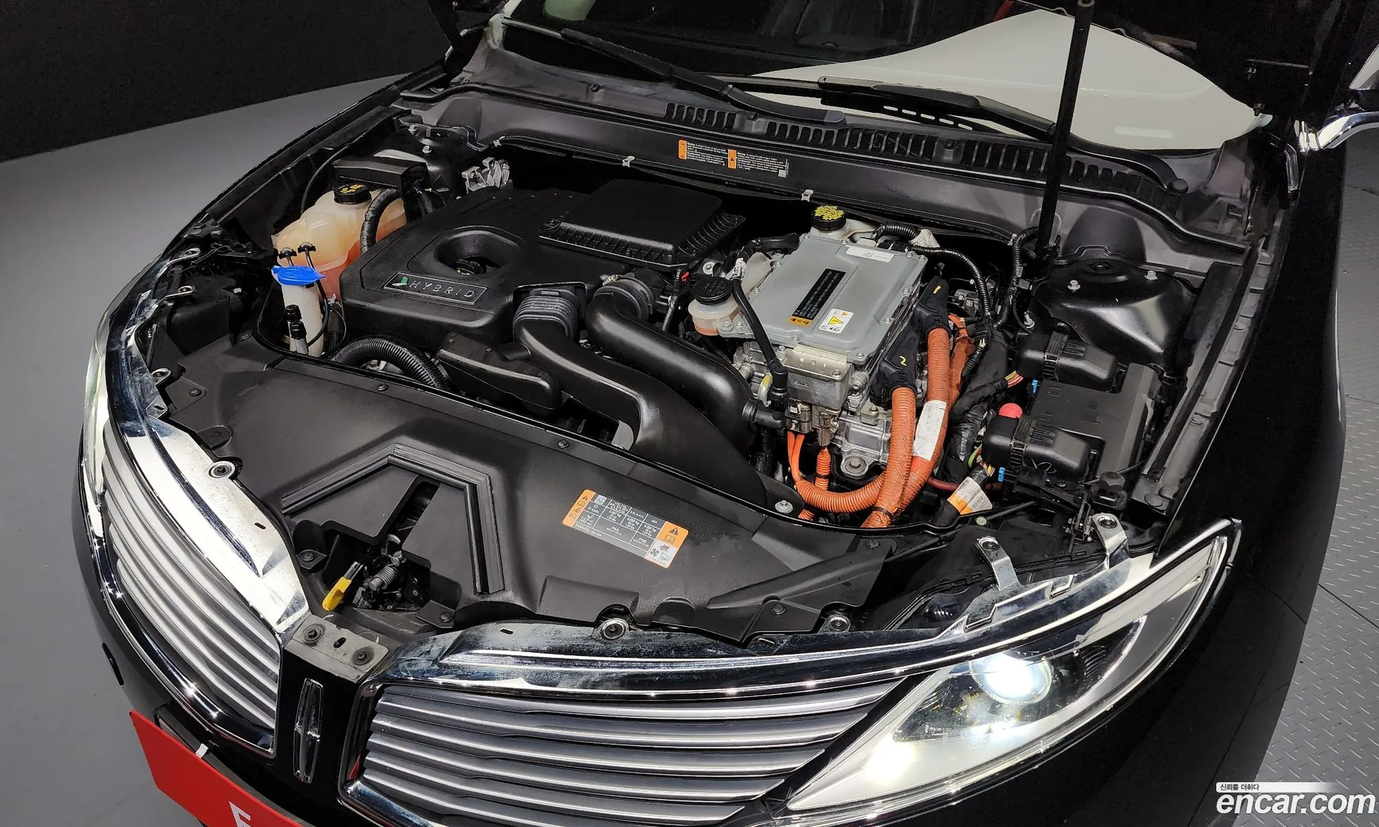 Lincoln Mkz Ii Hybrid 2015 - фотография 3739608
