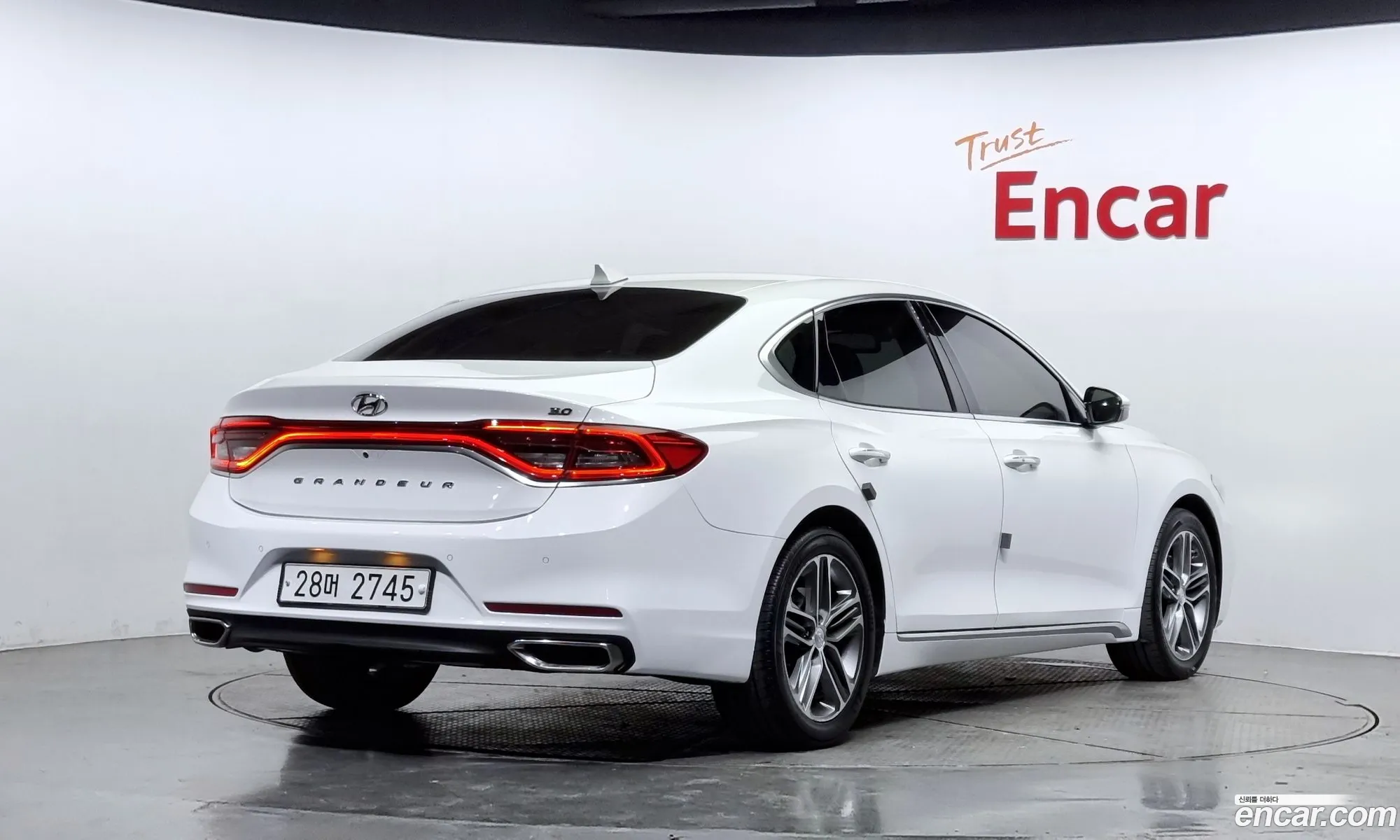 Hyundai Grandeur 30 Exclusive 2017 - фотография 19033380