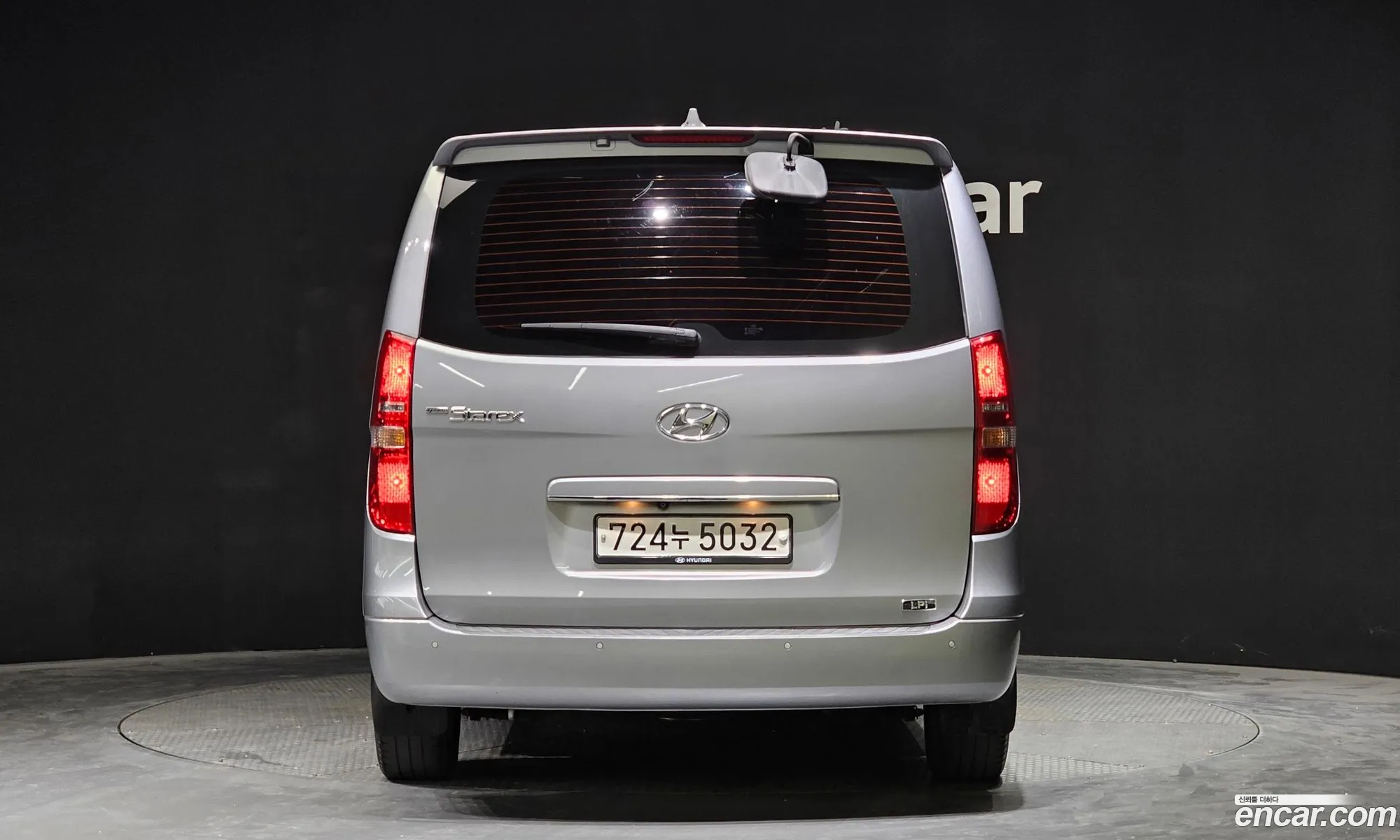 Hyundai Starex 12-Seater Lpi 2019 - фотография 18317266