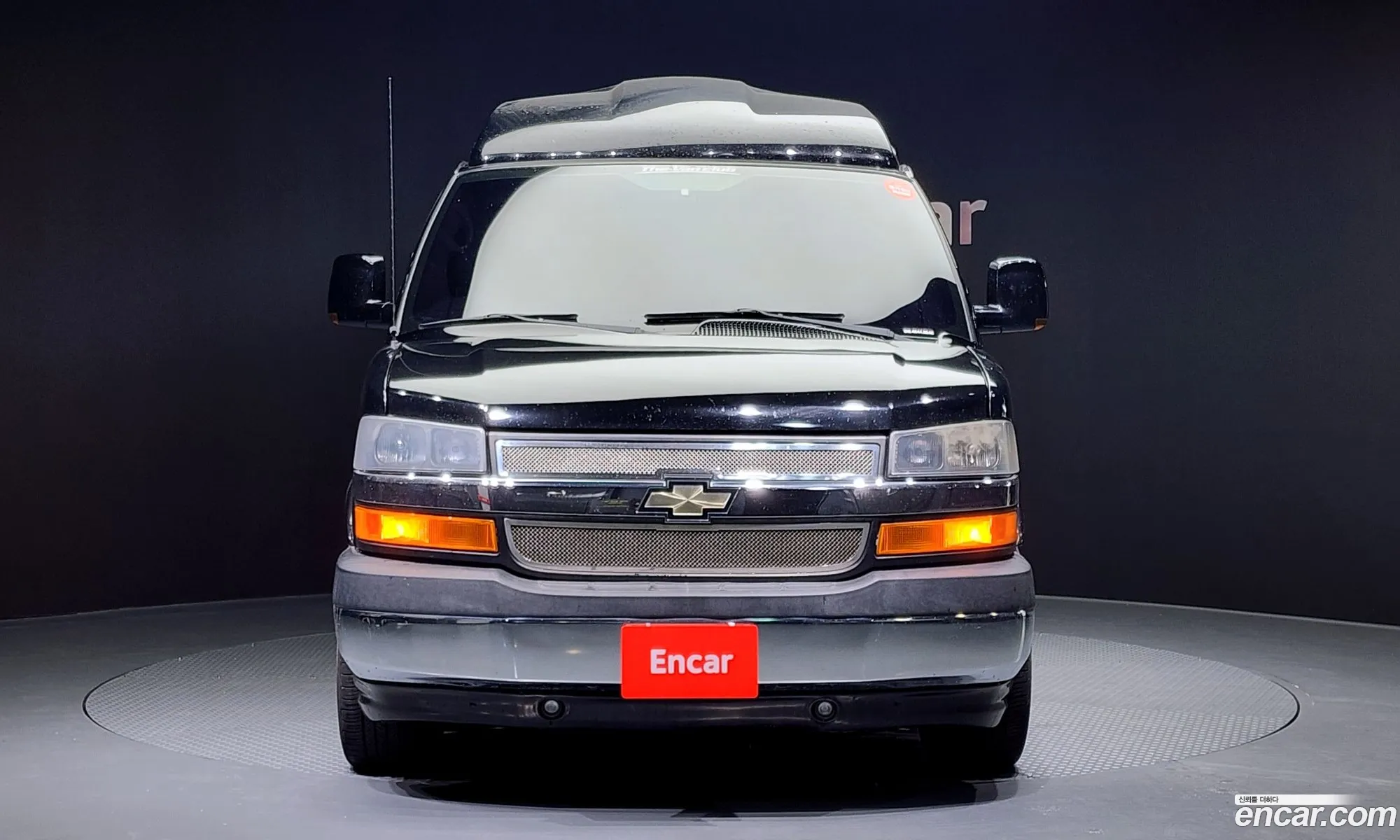 Chevrolet Express Van 53 - фотография 7333577