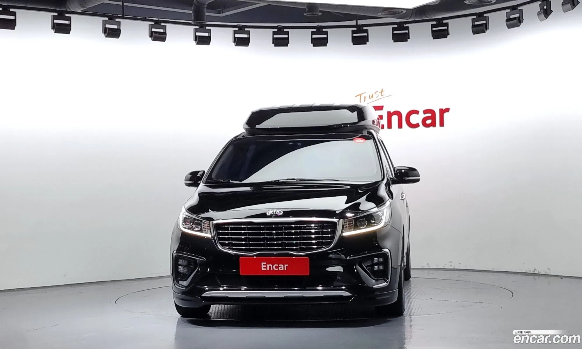 Kia The New Carnival 9-Seater High Limousine Noblesse Special - фотография 11078316