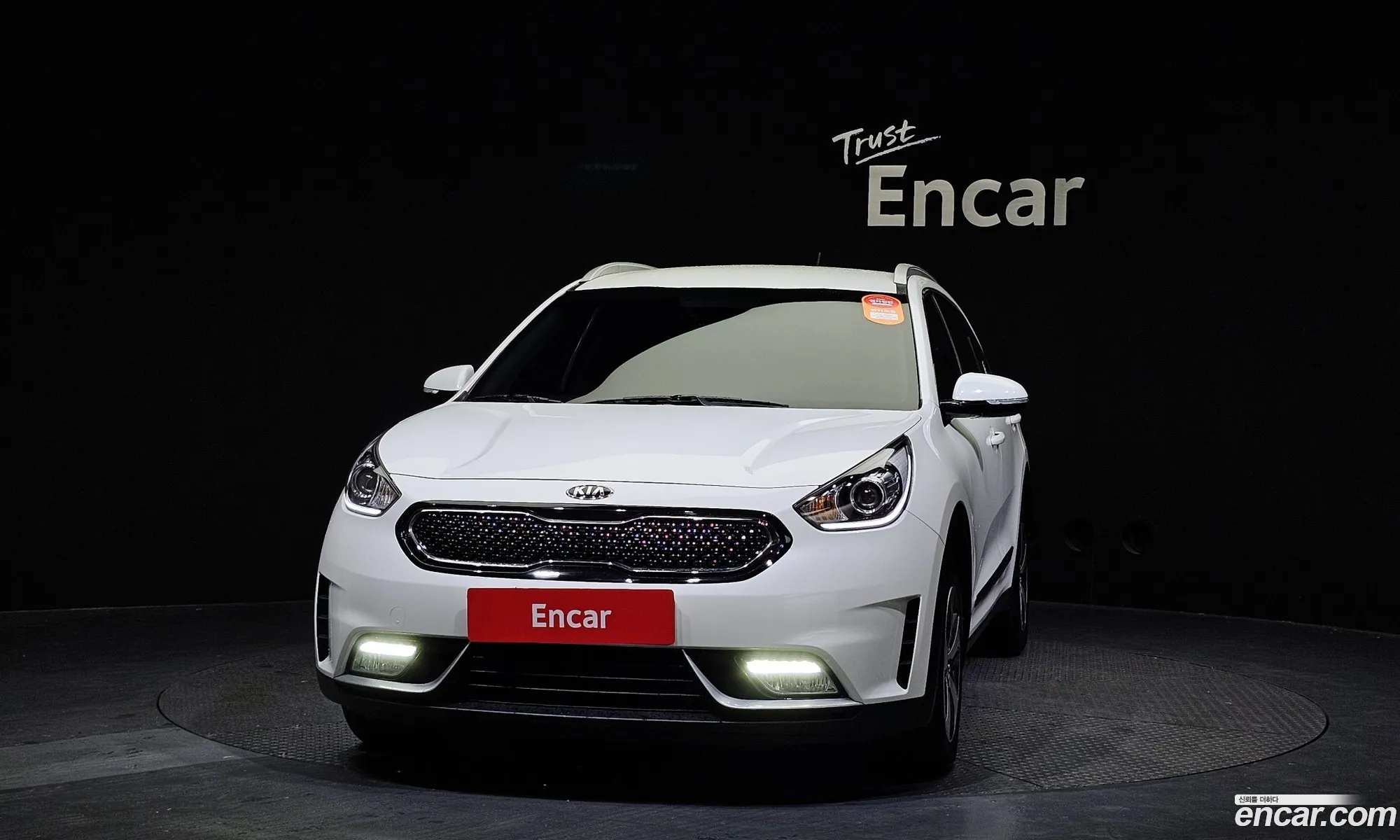 Kia Niro I Luxury 2018 - фотография 11408502