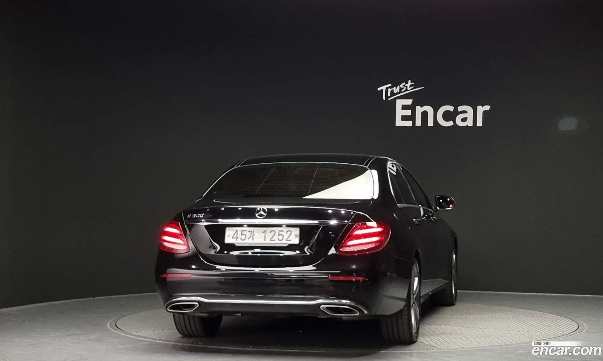 Mercedes-Benz E-Klasse V W213 S213 C238 E300 Avantgarde 2019 - фотография 12783970