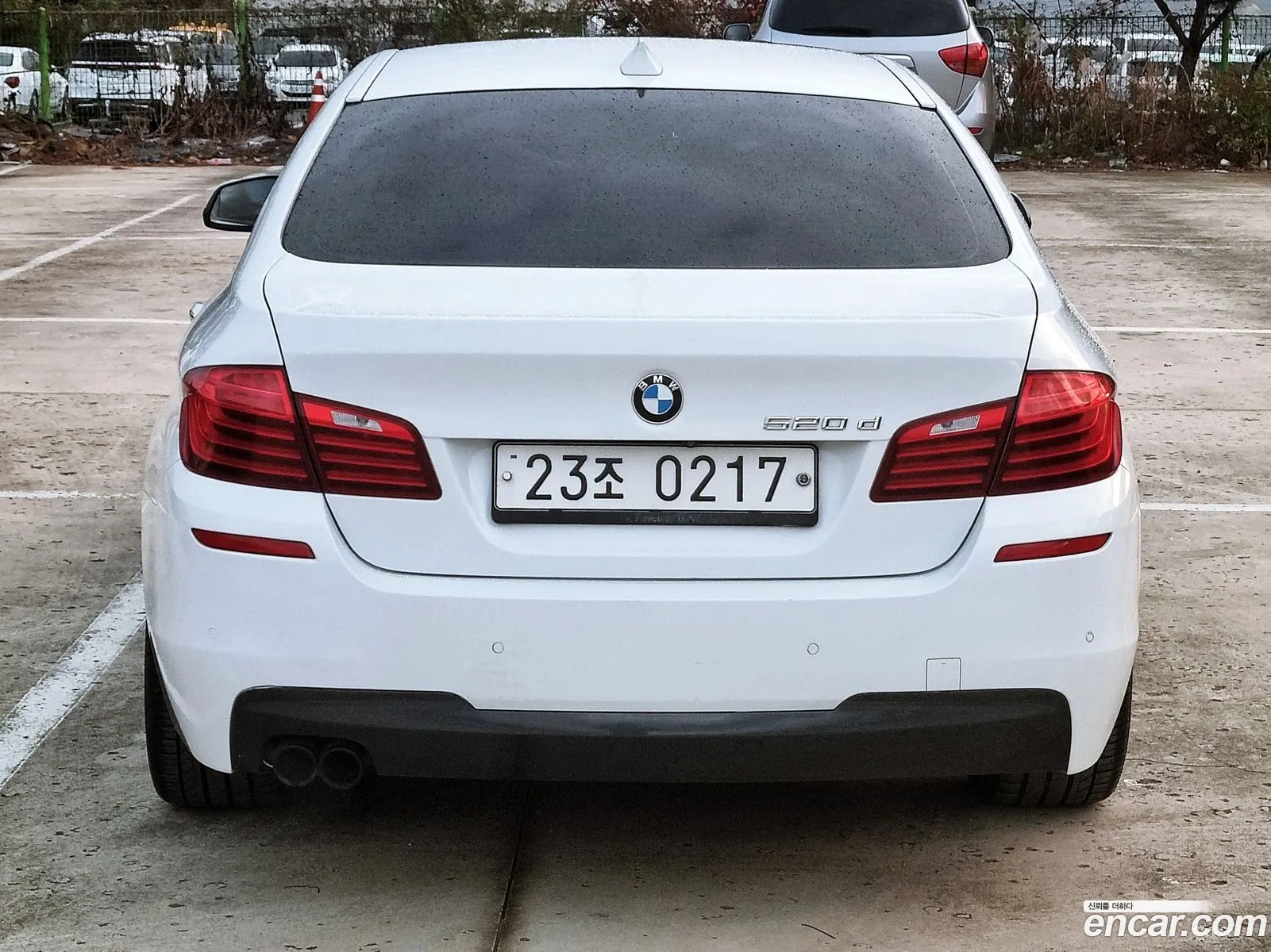 BMW 5 Series F10 520D M Aerodynamics - фотография 18441142