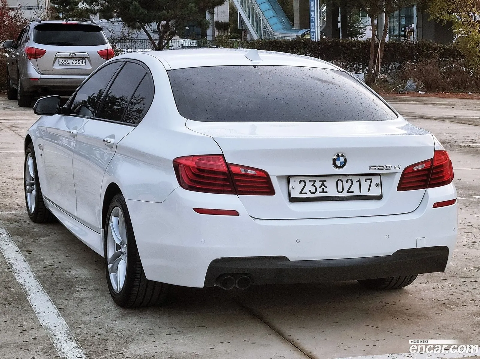 BMW 5 Series F10 520D M Aerodynamics - фотография 18441143