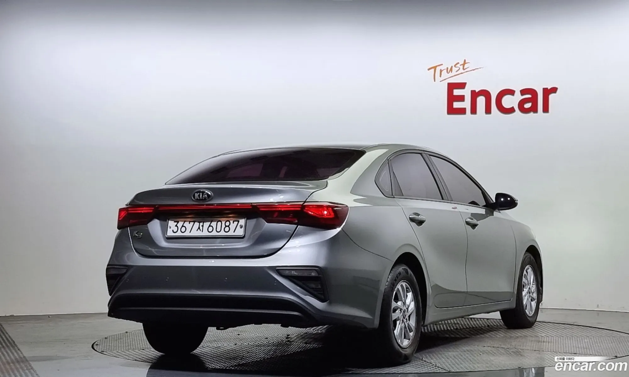 Kia K3 Luxury 2019 - фотография 12387868