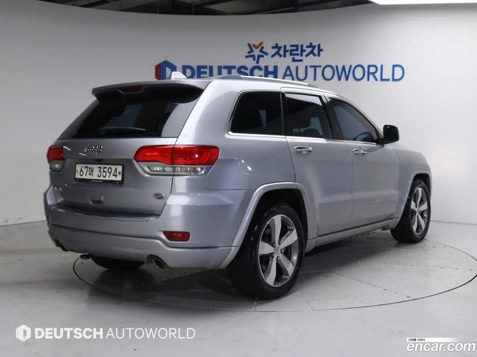 Jeep Cherokee V Kl 36 Overland 2014 - фотография 4600658