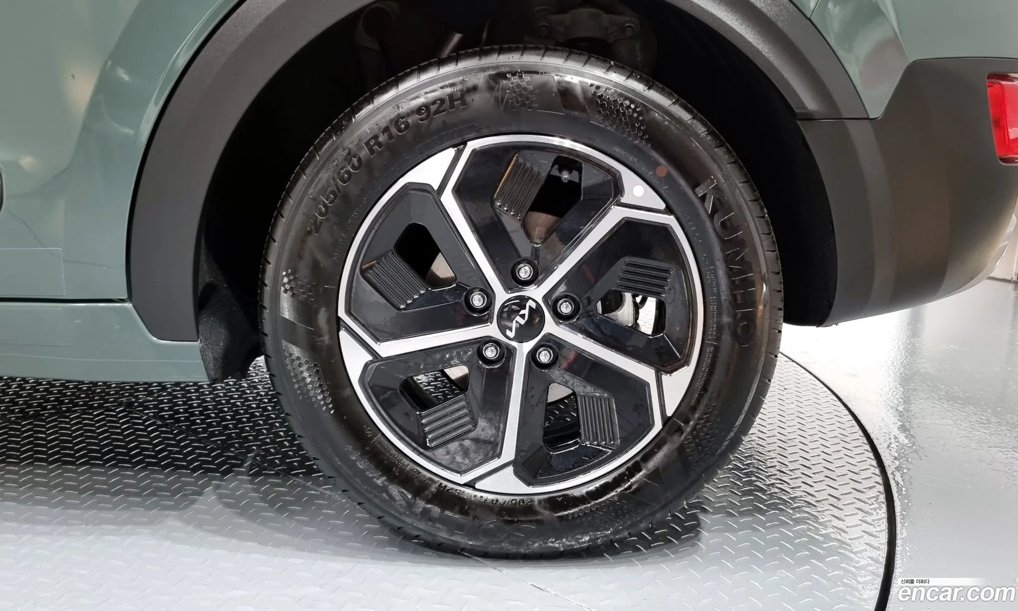 Kia Niro Prestige 2024 - фотография 12469659
