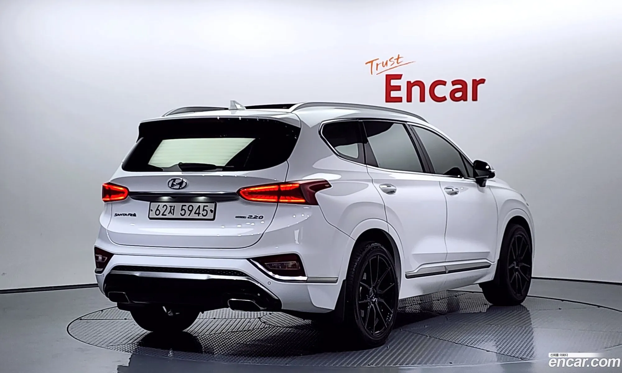 Hyundai Santa Fe Diesel 22 4Wd 2019 - фотография 16107682