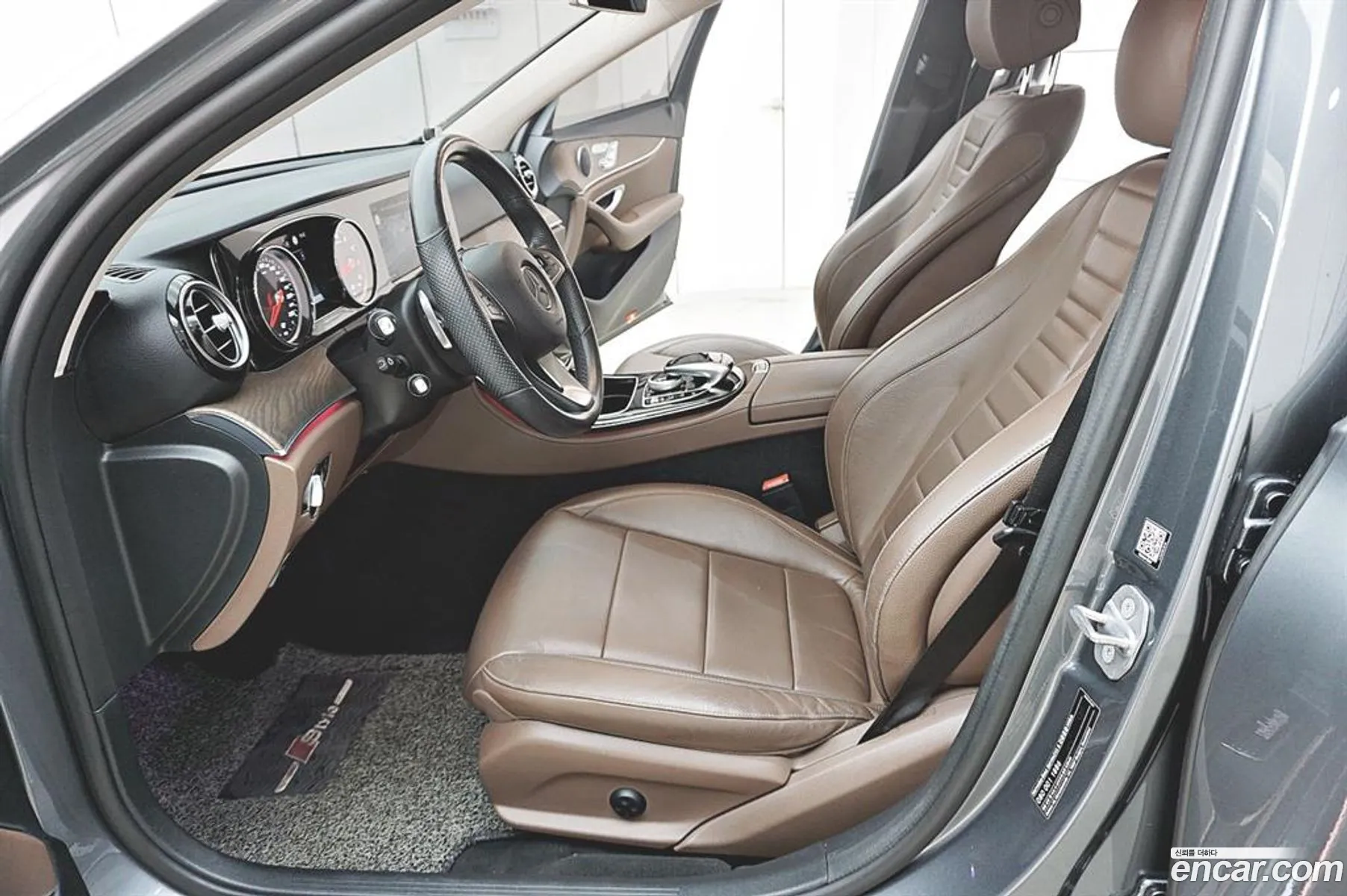 Mercedes-Benz E-Klasse V W213 S213 C238 E300 4Matic Exclusive 2018 - фотография 72743