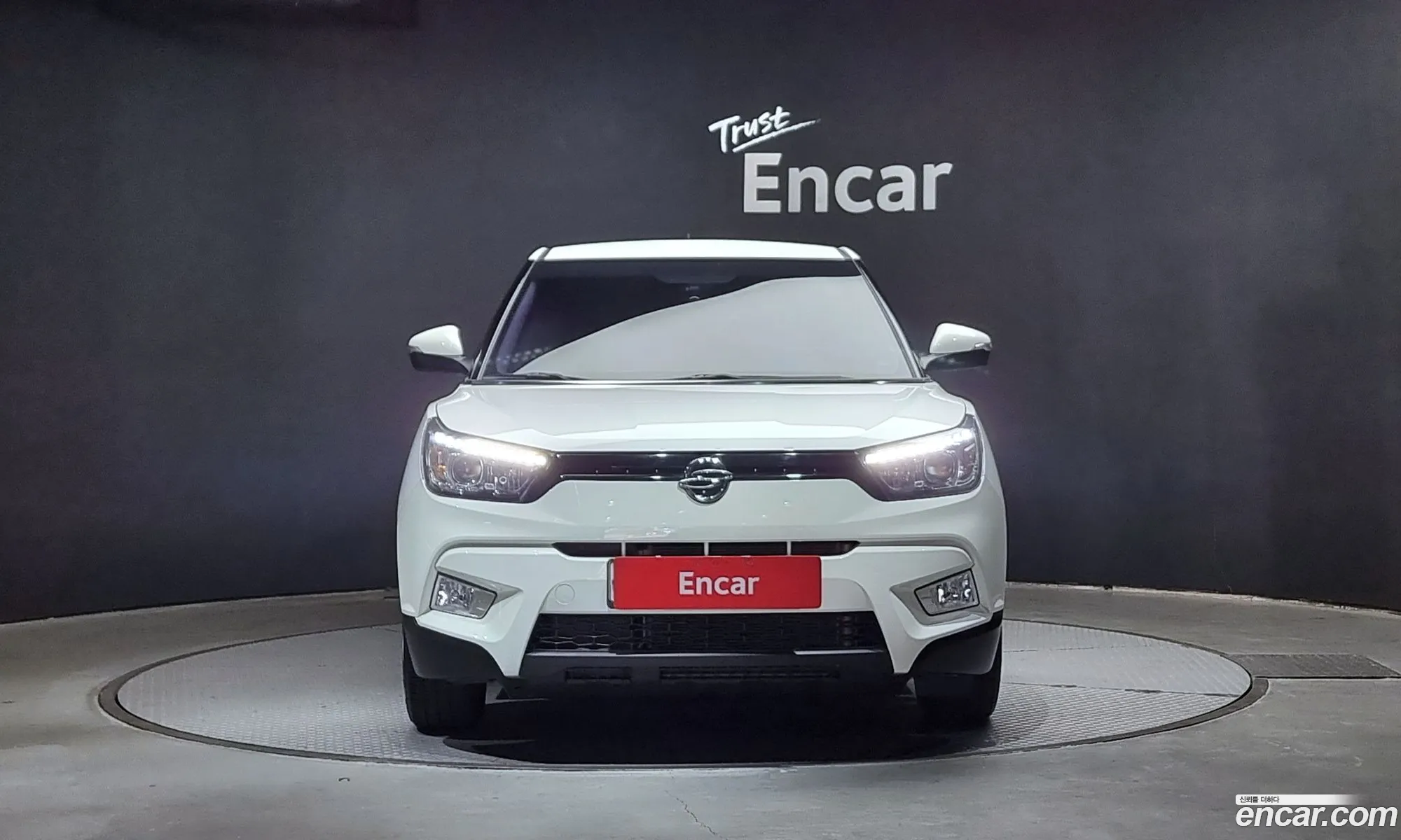 Ssangyong Tivoli Tivoli Vx 2Wd 2016 - фотография 14906428