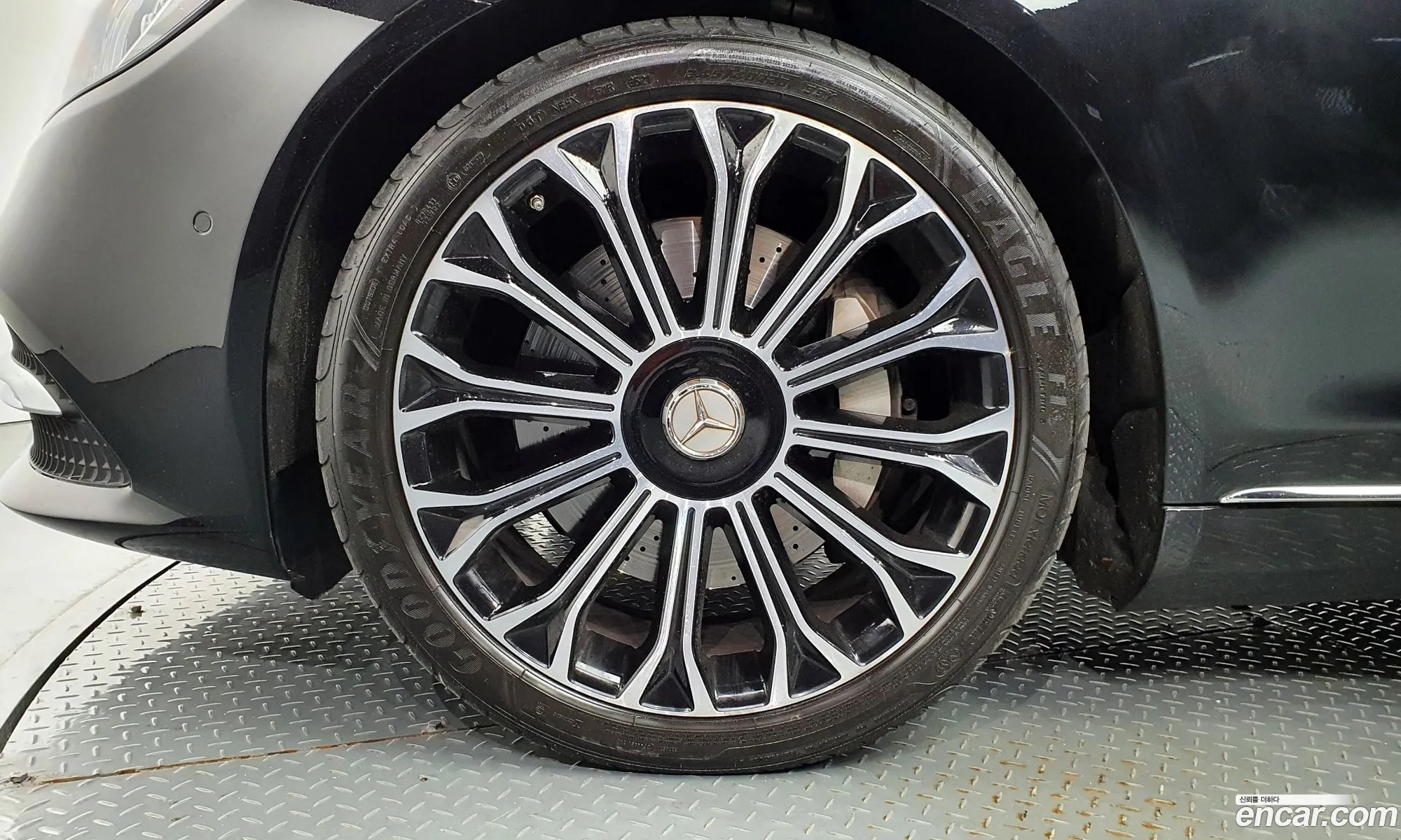 Mercedes-Benz S-Klasse S560L 4Matic 2020 - фотография 14163062