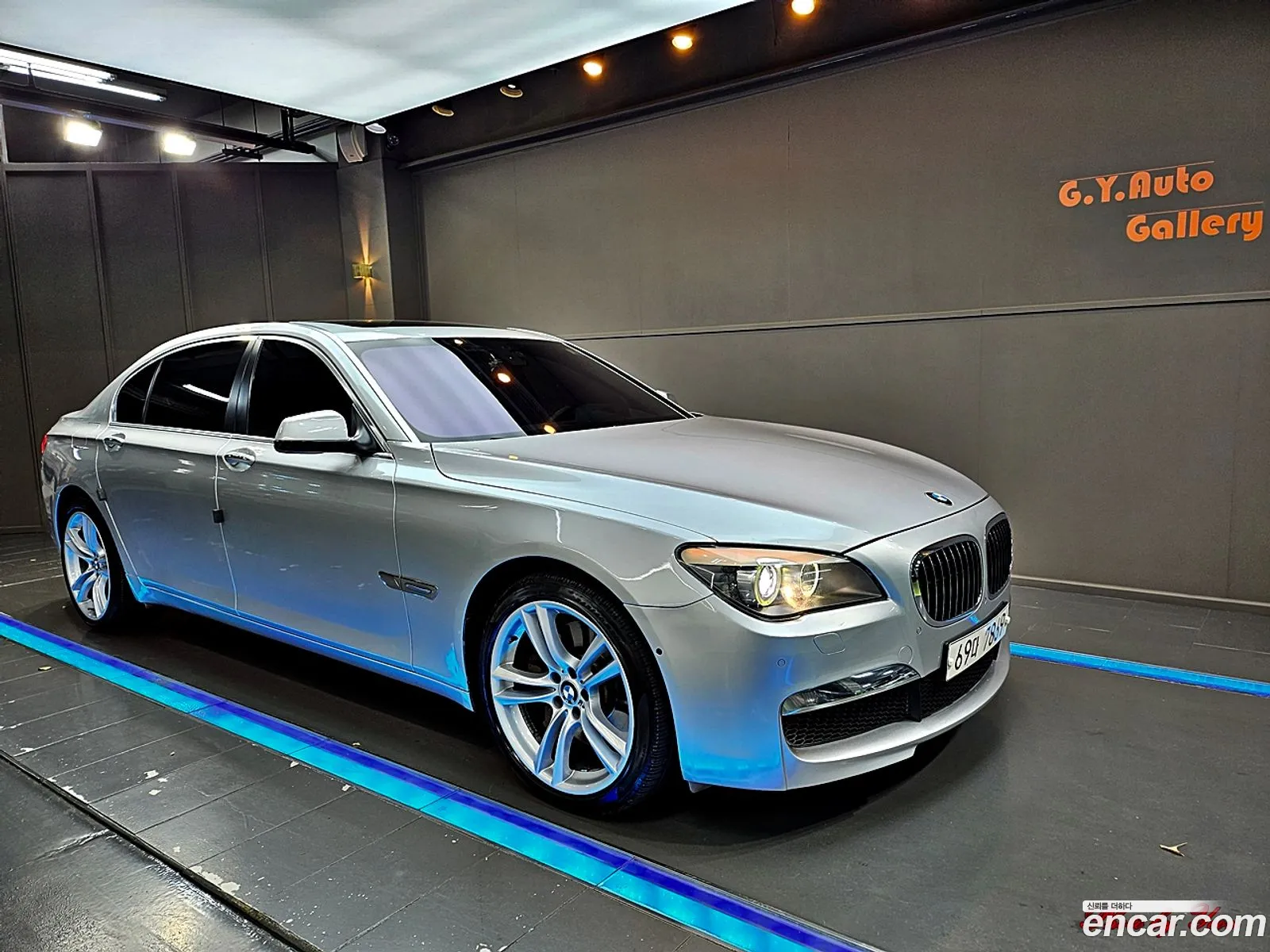 BMW 7Er V F01F02F04 750Li M Sports 2010 - фотография 12860875