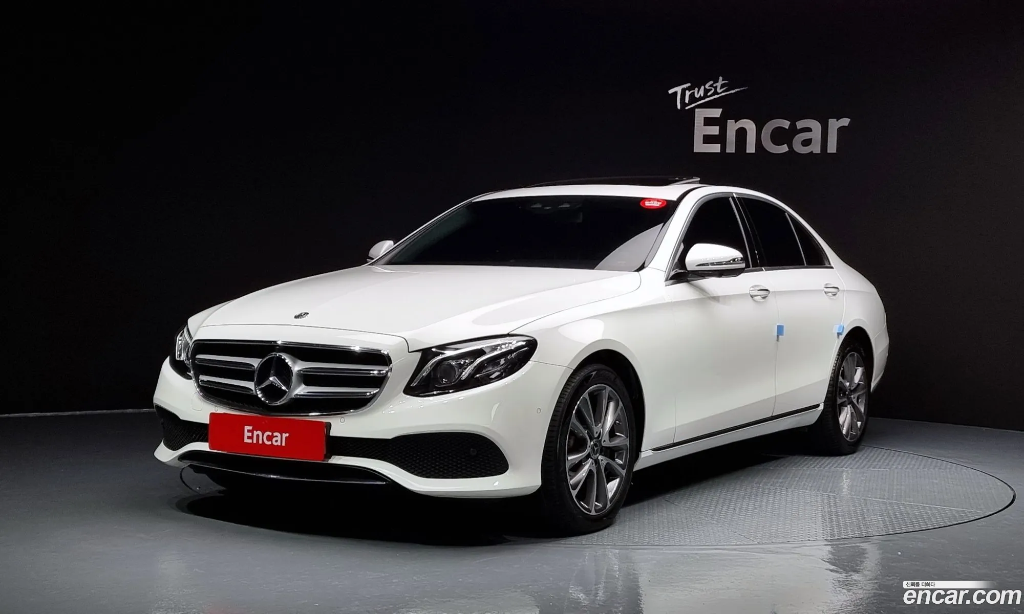 Mercedes-Benz E-Klasse V W213 S213 C238 E300 4Matic Avant Garde 2019 - фотография 14104121