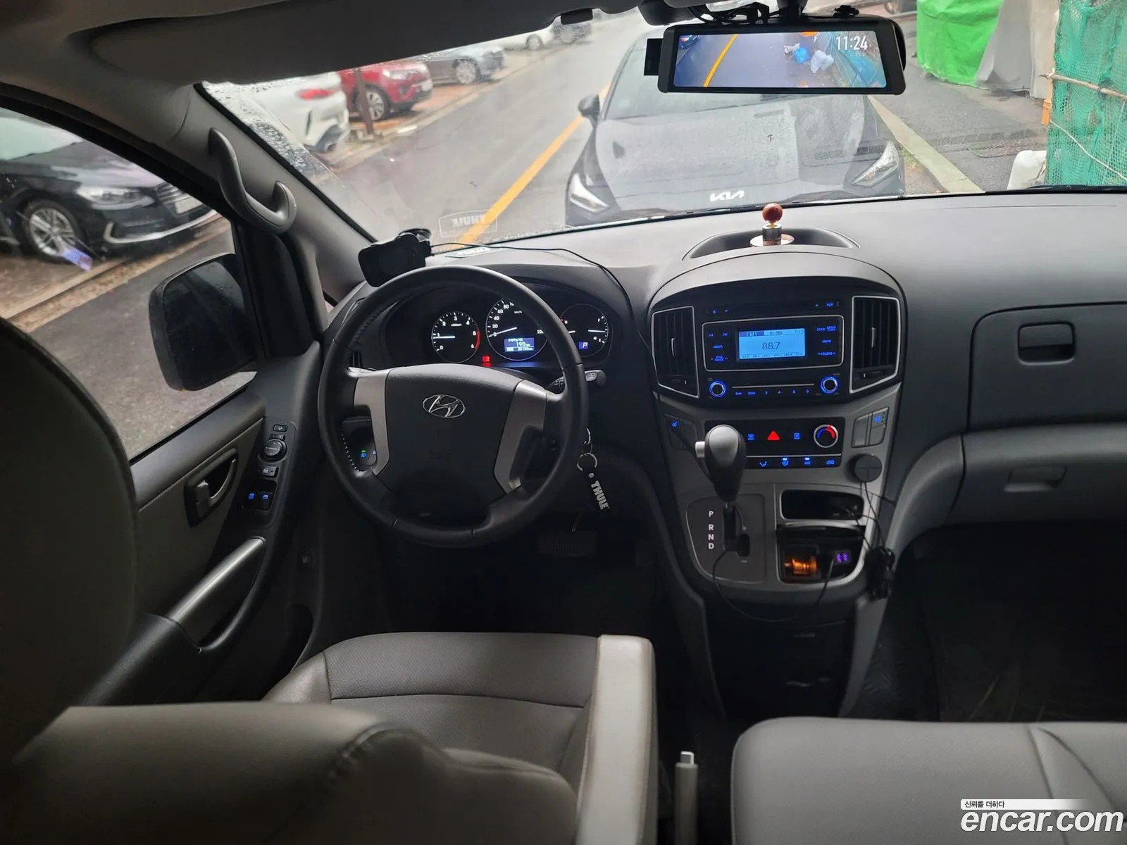 Hyundai The New Grand Starex Camping Car - фотография 13532245