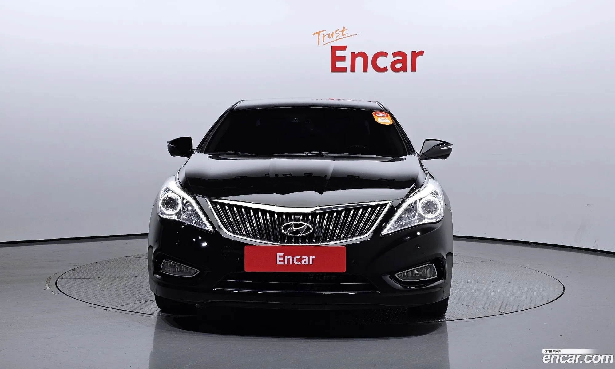 Hyundai Grandeur V Premium 2014 - фотография 18140341